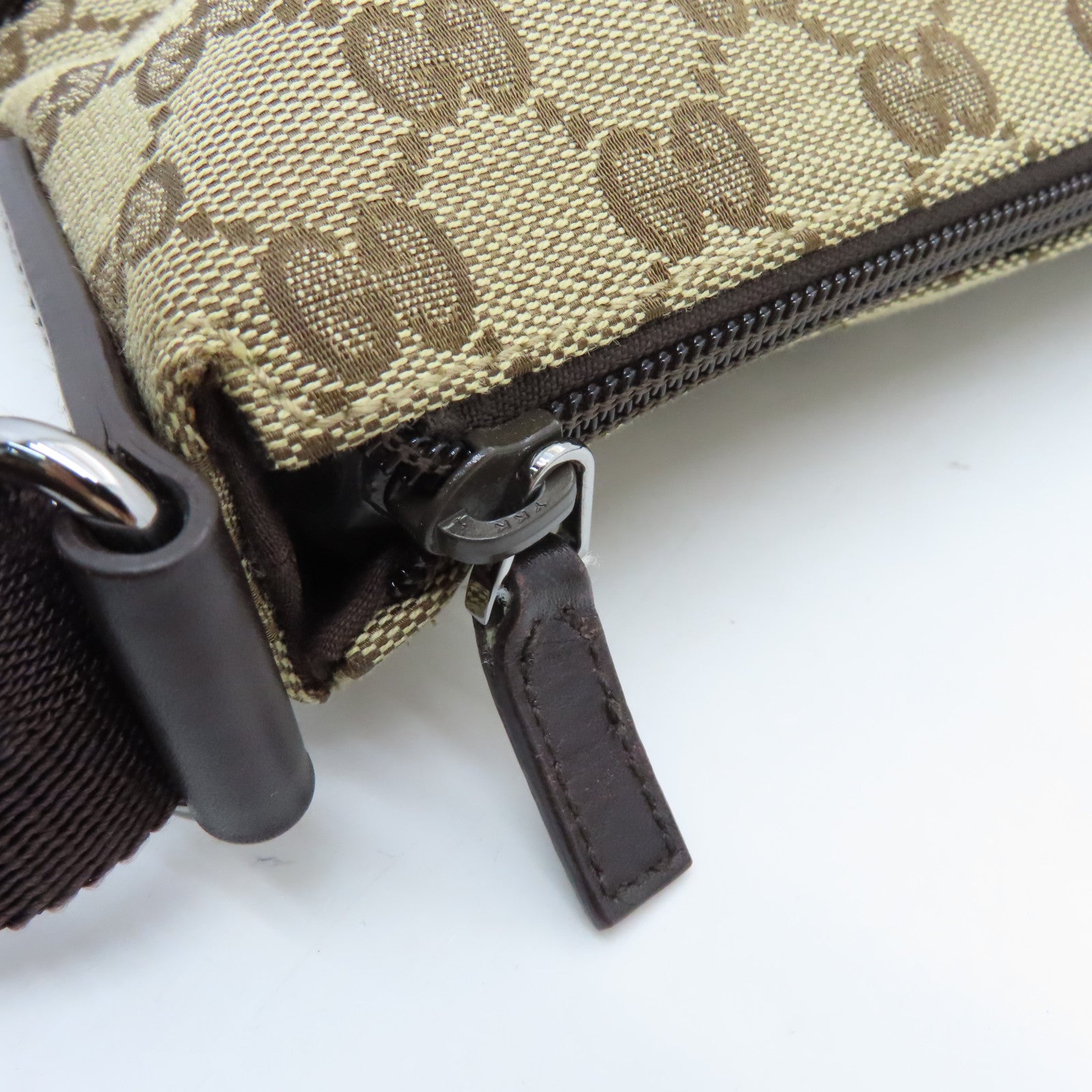 GUCCI 【激減優惠】帆布Cross Carry Bag銀扣肩背袋棕色