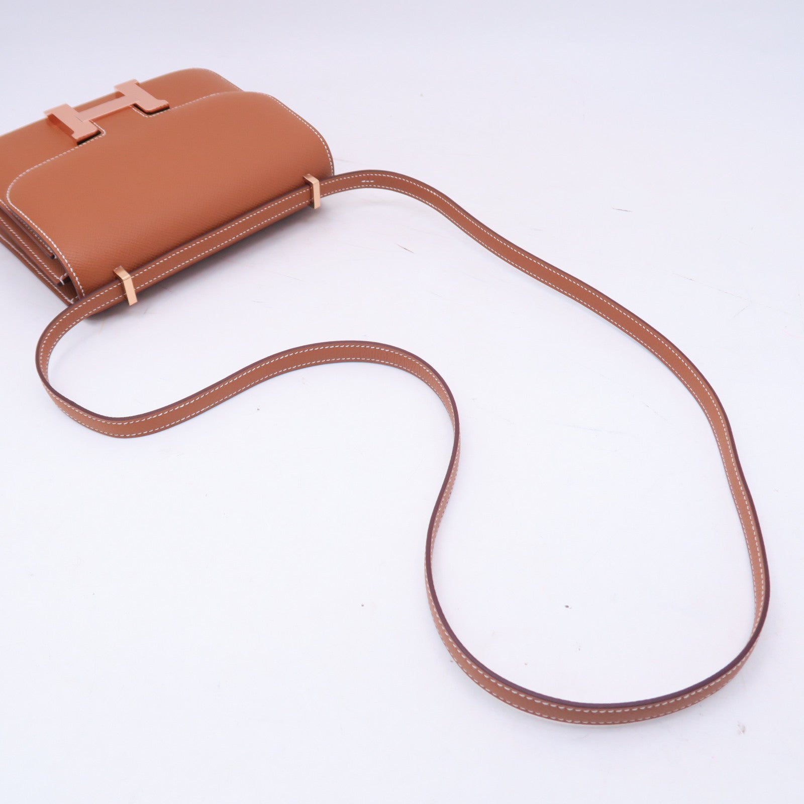 HERMES Epsom皮革Constance Mini金扣肩背袋經典駝色