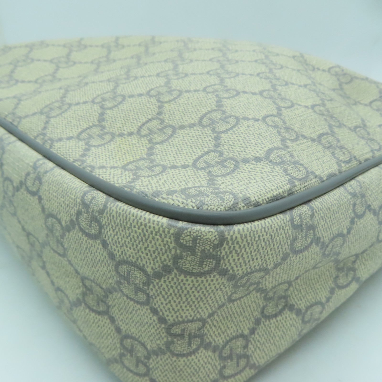 GUCCI 塗層帆布Shoulder Bag銀扣肩背袋灰色