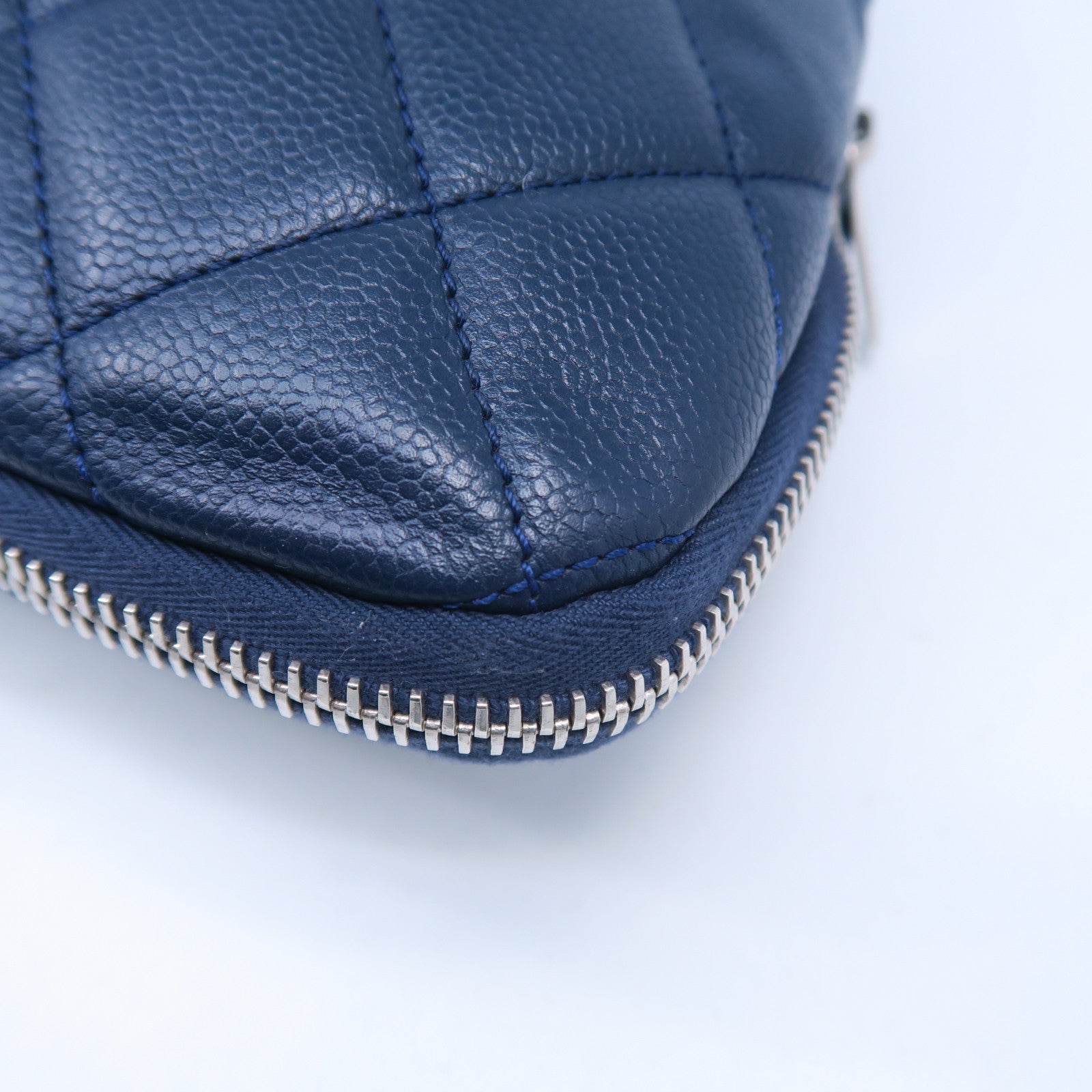 CHANEL 菱格牛皮皮革Chain Shoulder Bag銀扣鏈帶肩背袋藍色