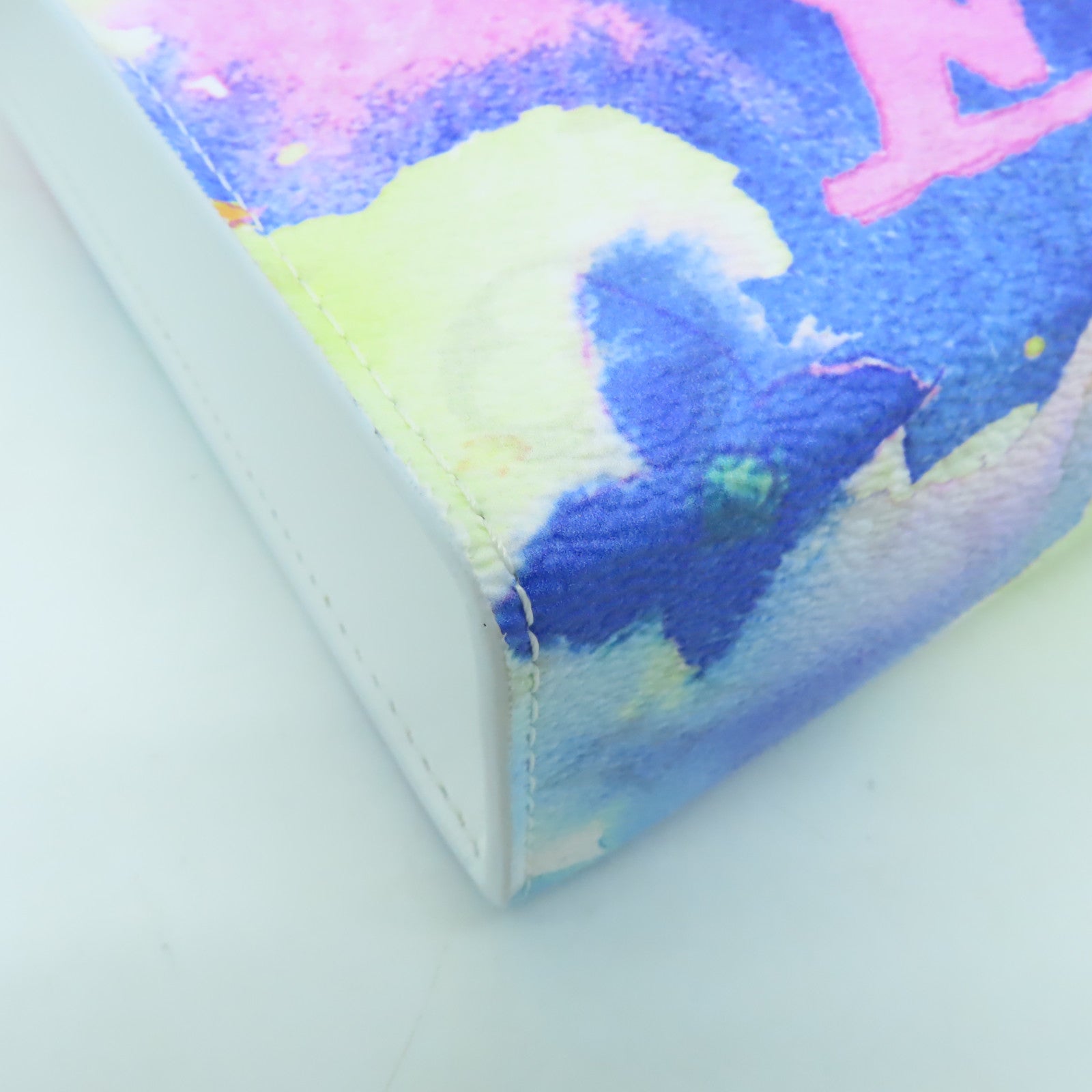 LOUIS VUITTON 【激減優惠】Monogram Watercolor Pochette Voyage MM銀扣手拿包白色/彩色
