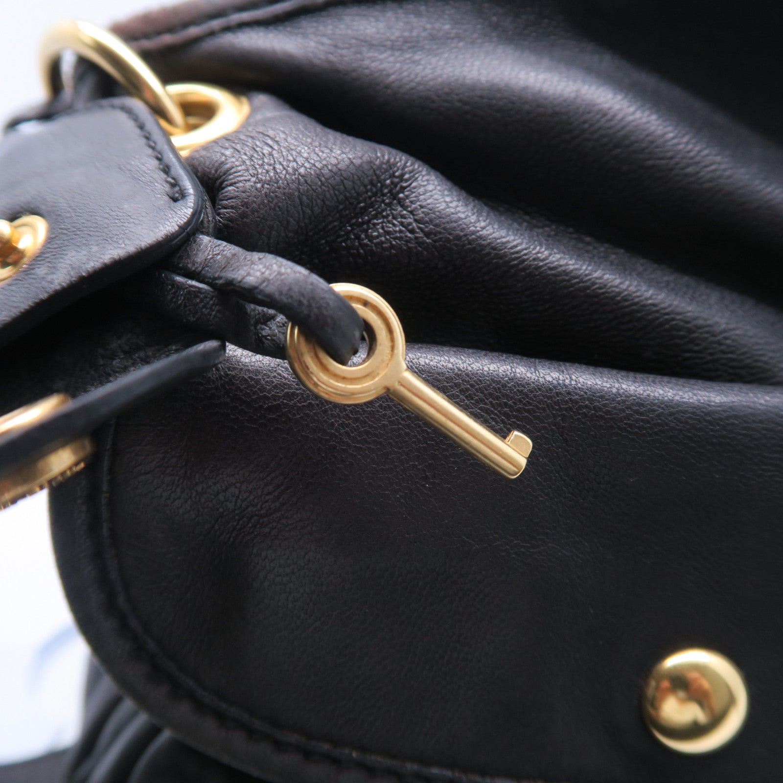 Miu Miu 牛皮皮革2 Way Bag金扣手挽肩背兩用袋黑色