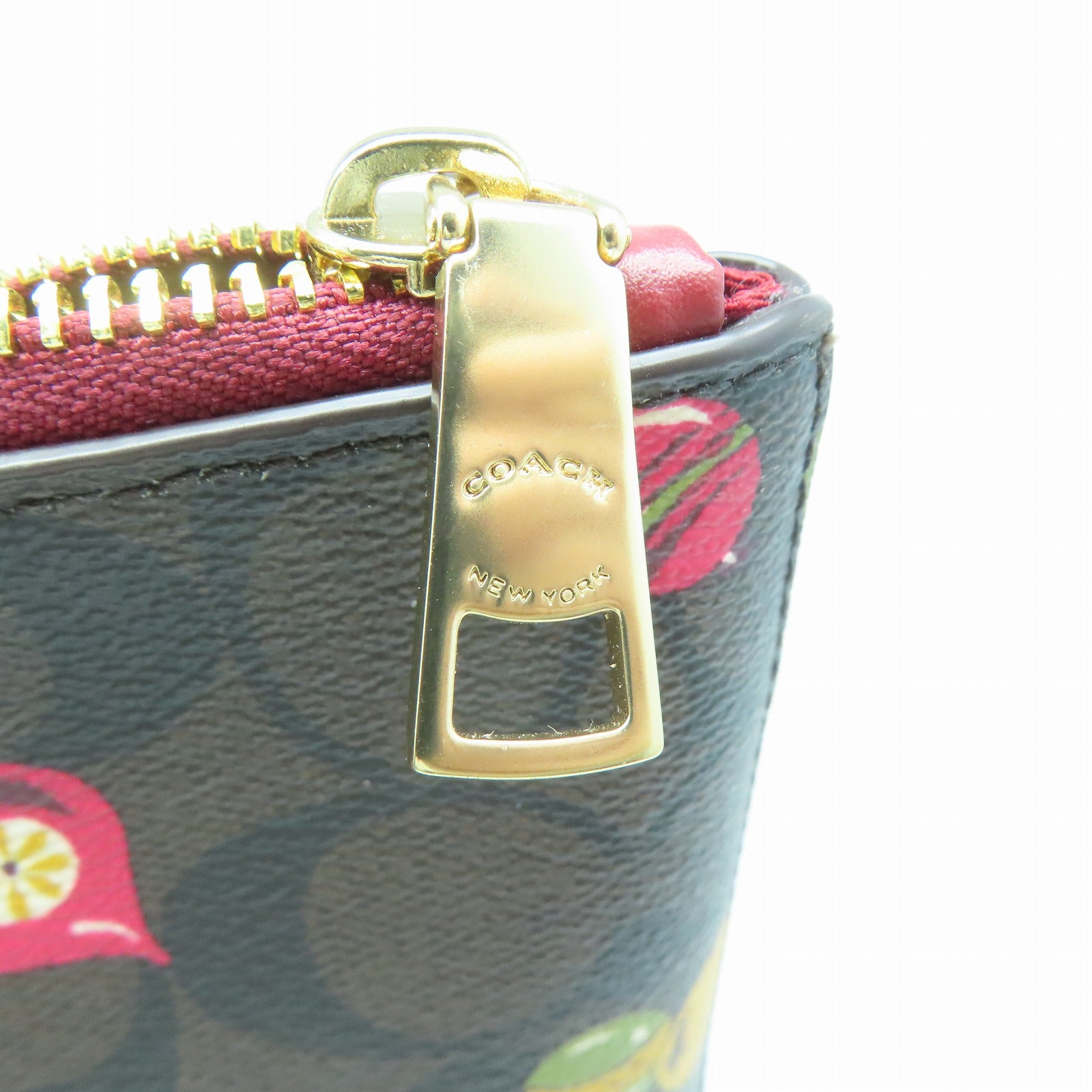 COACH 塗層帆布Shoulder Bag金扣肩背袋啡色