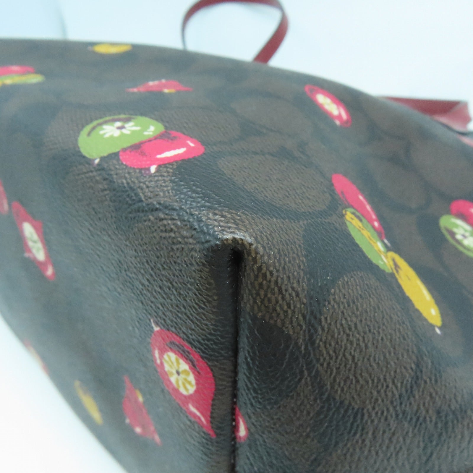 COACH 塗層帆布Shoulder Bag金扣肩背袋啡色