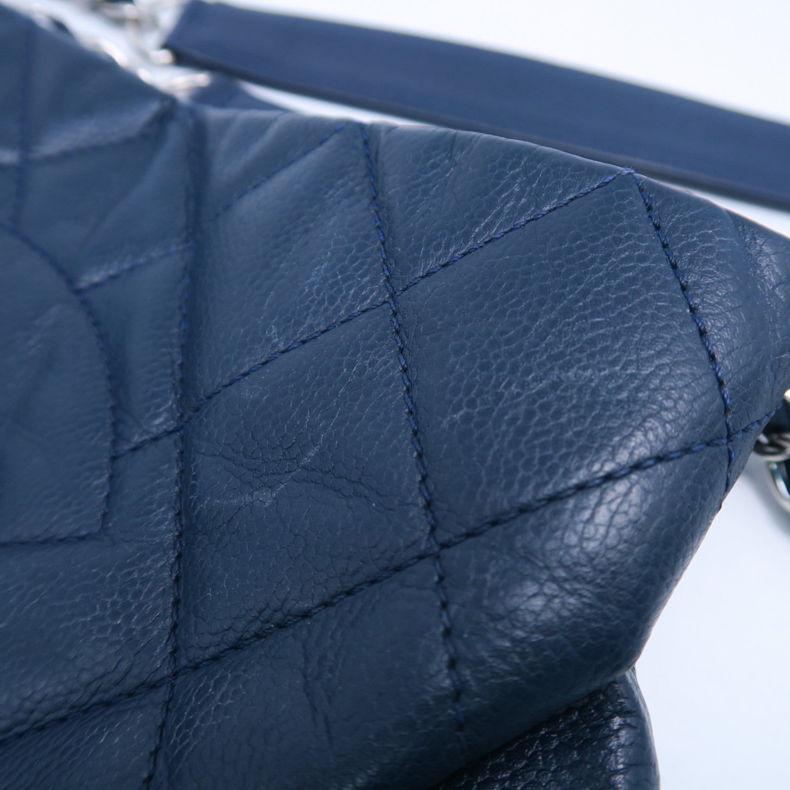 CHANEL 菱格牛皮皮革Chain Shoulder Bag銀扣鏈帶肩背袋藍色