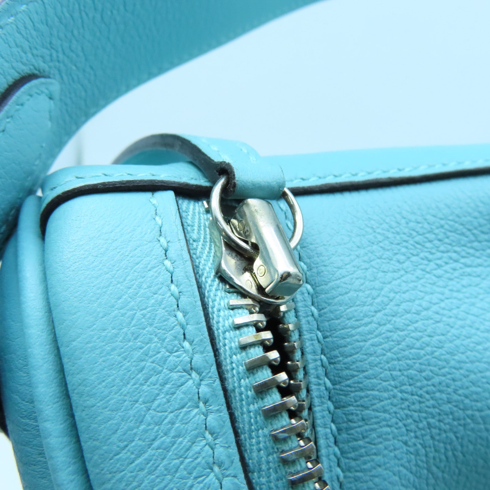 HERMES Evercolor皮革Lindy 30银扣手挽肩背两用袋Blue Atoll浅蓝色