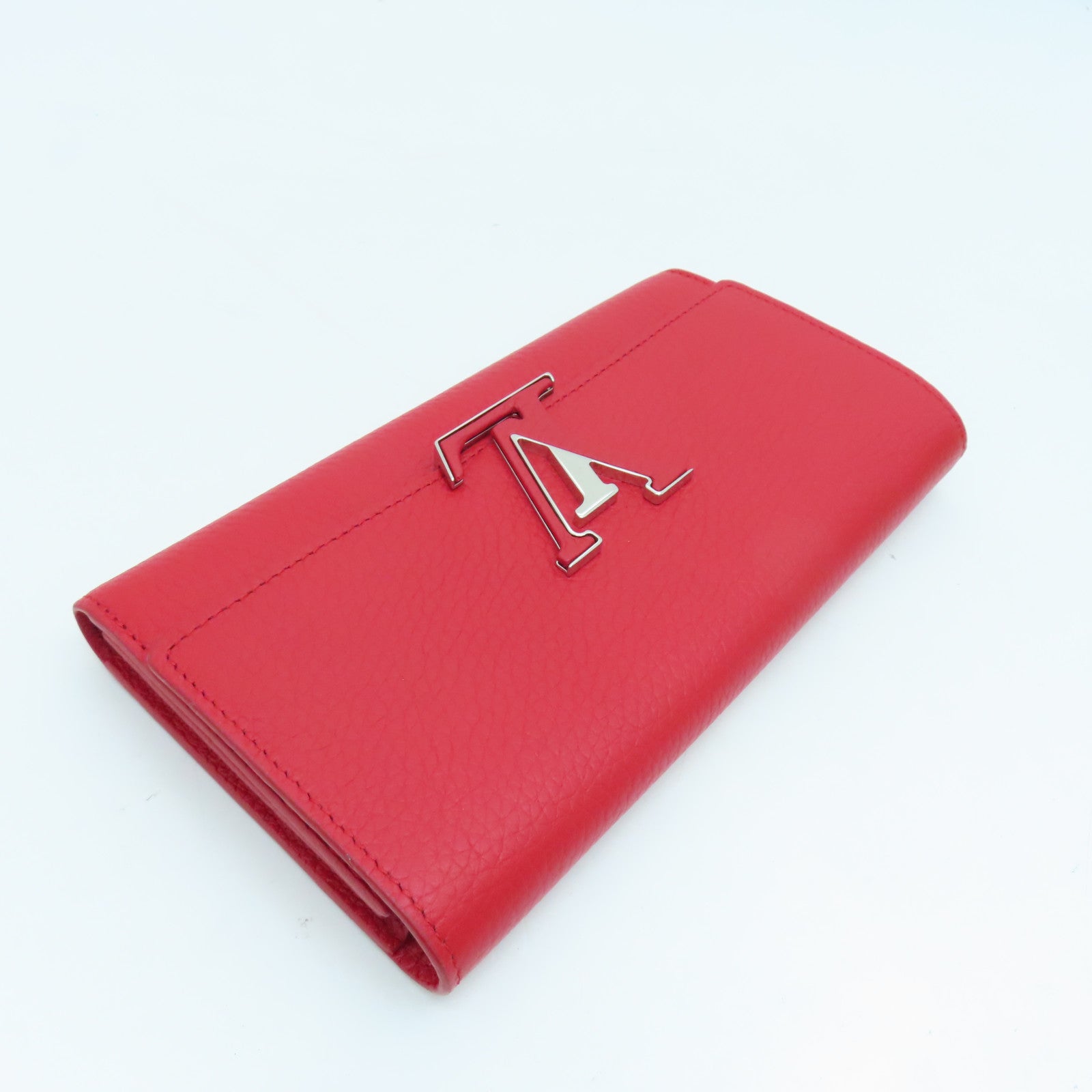 LOUIS VUITTON 牛皮皮革Capucines Wallet银扣长钱包红色