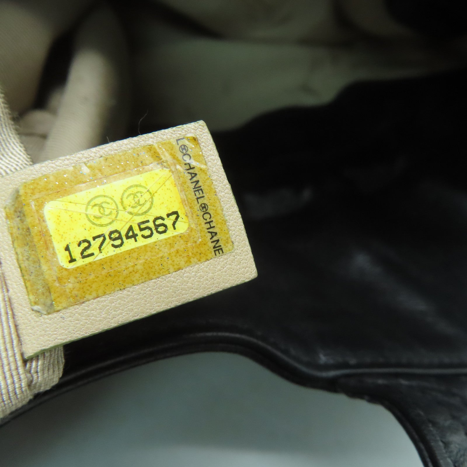 CHANEL 牛皮皮革Shoulder Bag銀扣肩背袋黑色