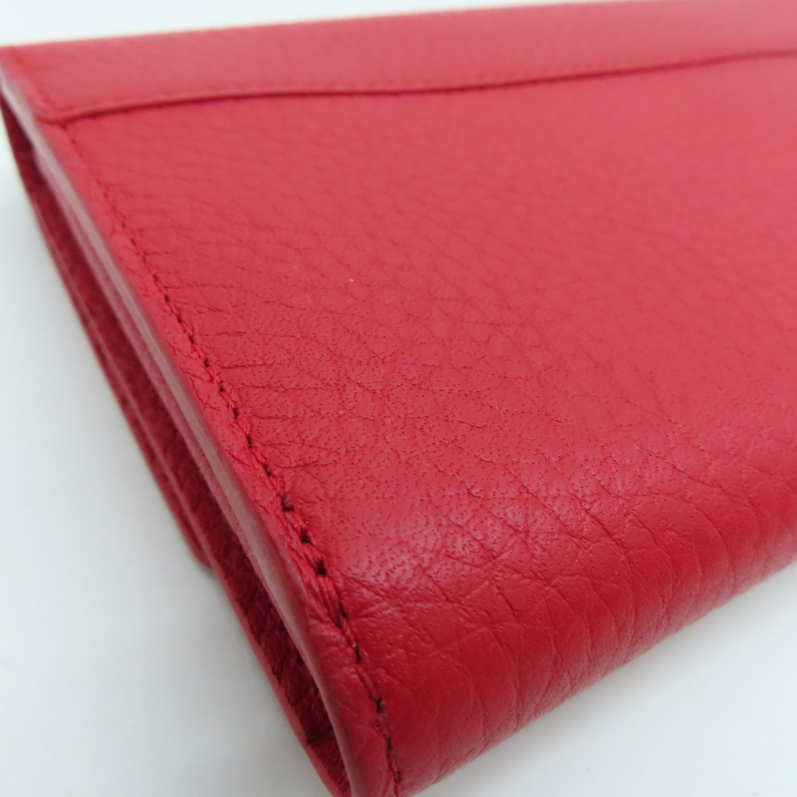 LOUIS VUITTON 牛皮皮革Capucines Wallet银扣长钱包红色
