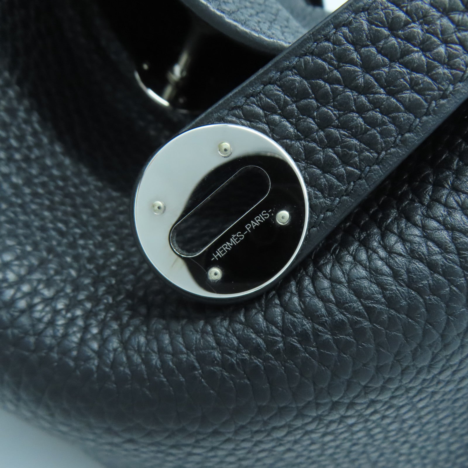 HERMES Clemence皮革Lindy 30銀扣肩背袋經典黑