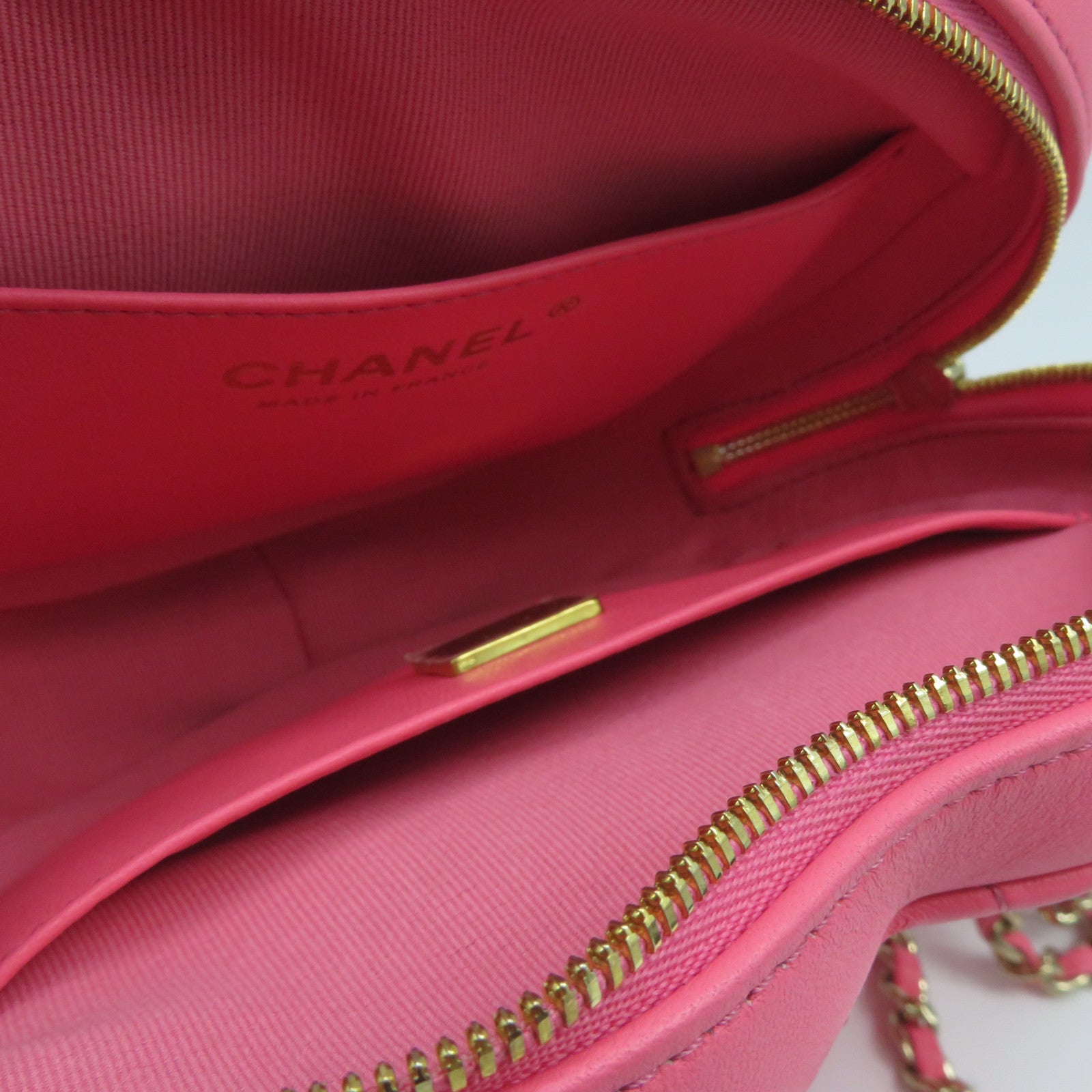 CHANEL 菱格羊皮皮革Heart Chain Bag金扣鏈帶肩背袋桃紅色