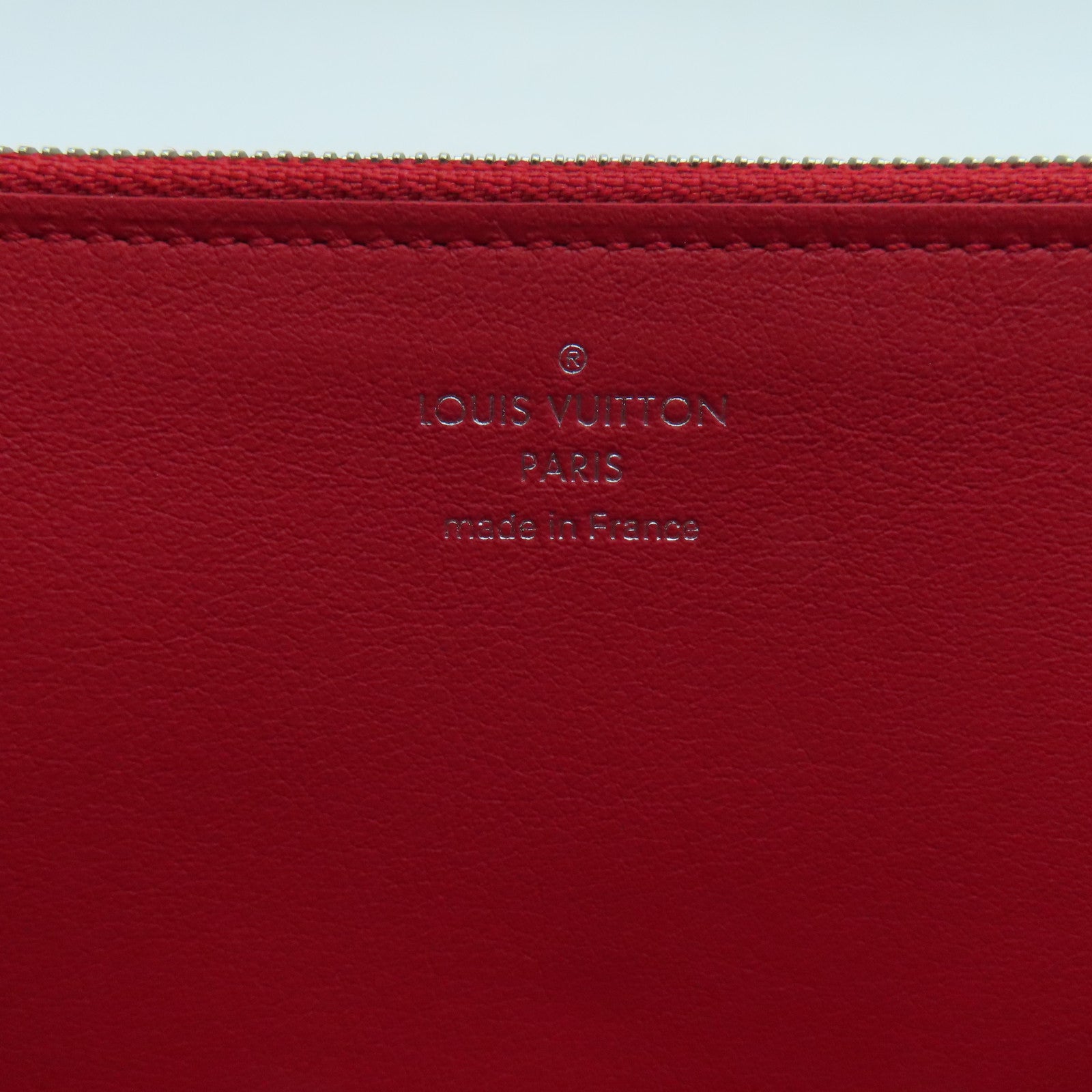 LOUIS VUITTON 牛皮皮革Capucines Wallet银扣长钱包红色