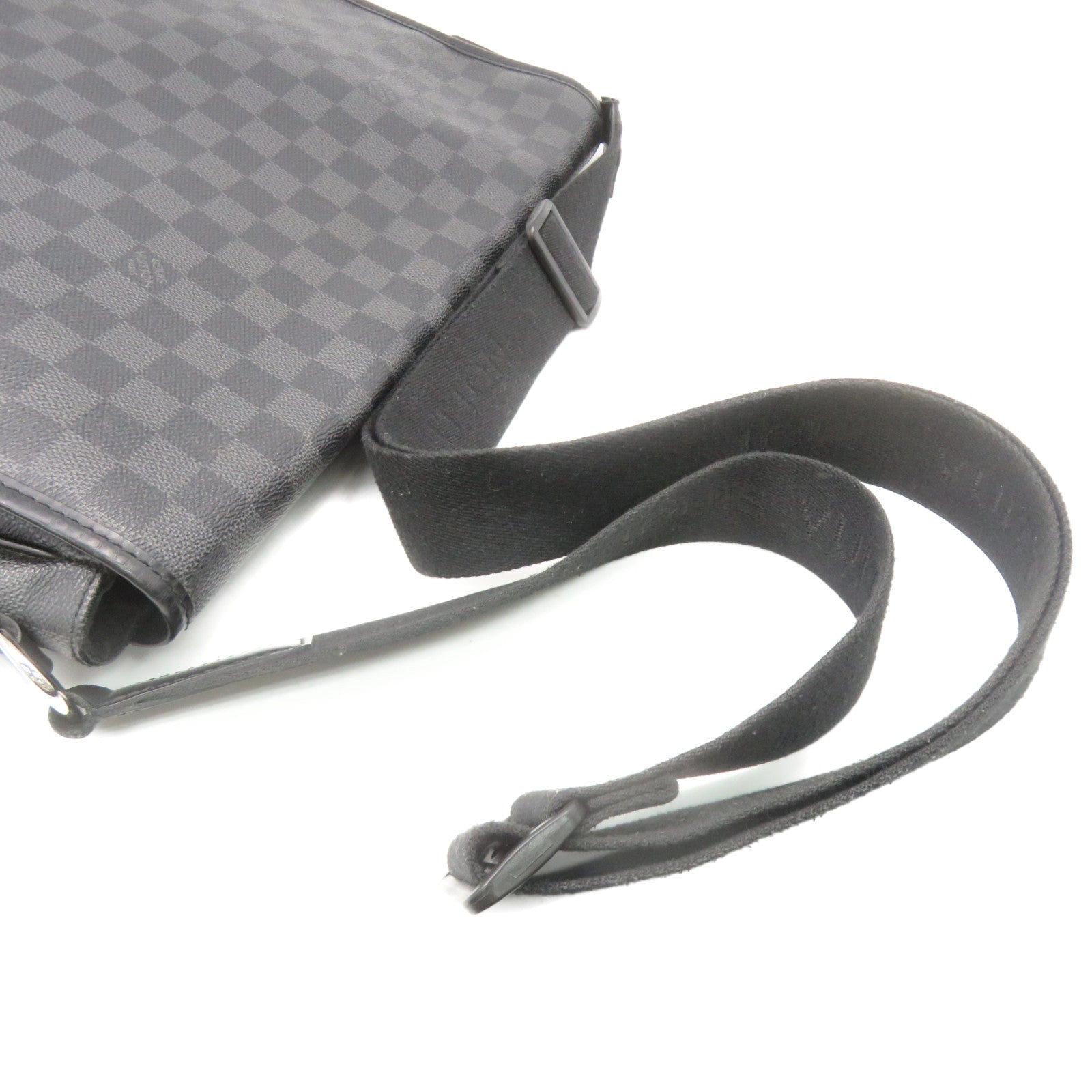 LOUIS VUITTON Damier Daniel GM Shoulder Bag肩背袋黑色