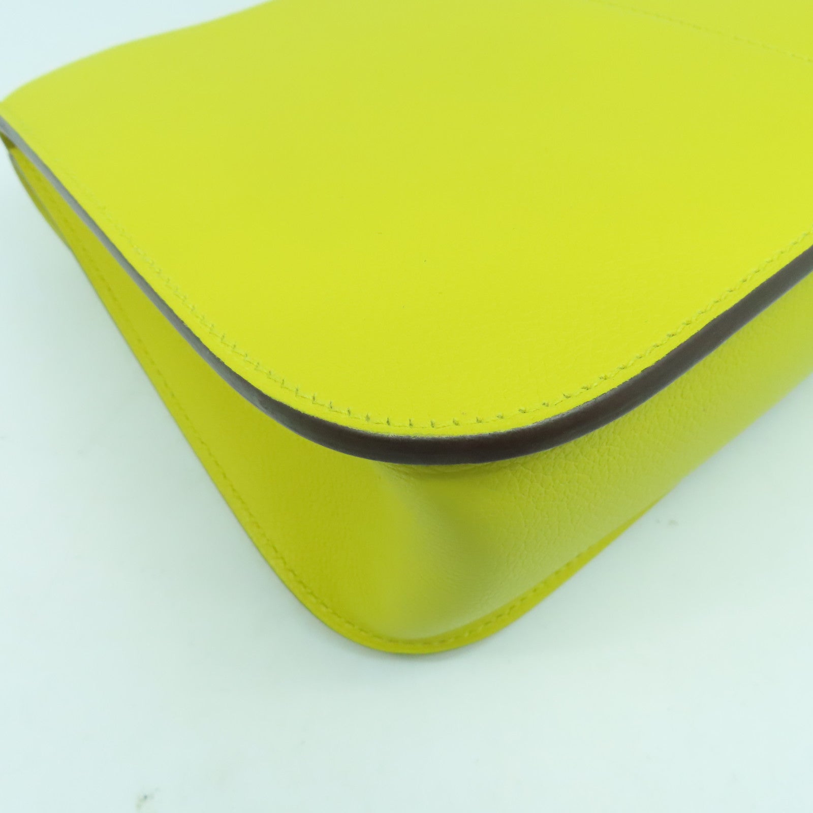 HERMES Evercolor皮革Halzan 25銀扣手挽肩背兩用袋Jaune De Naples那不勒斯黄色