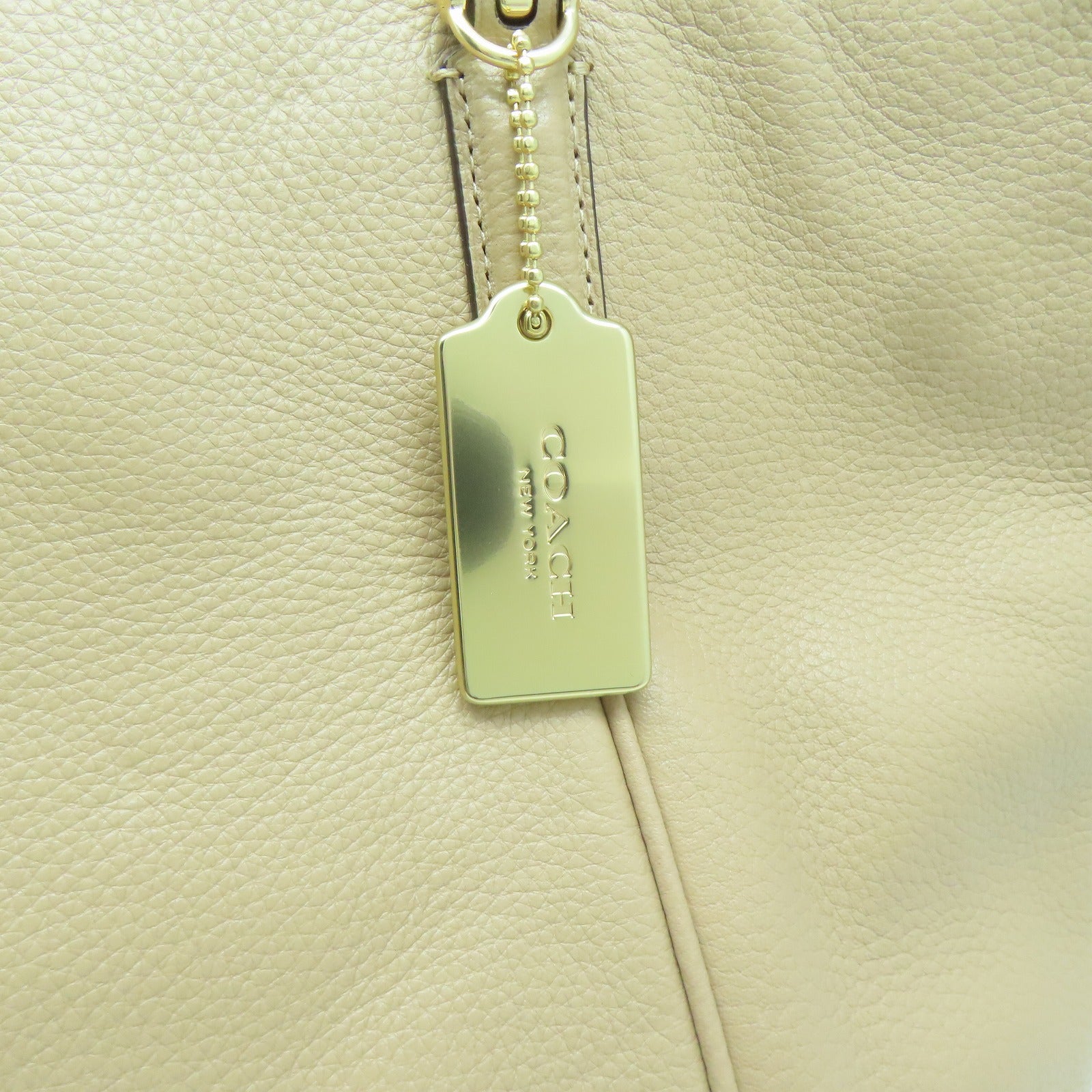 COACH 牛皮皮革Shoulder Bag金扣鏈帶肩背袋杏色