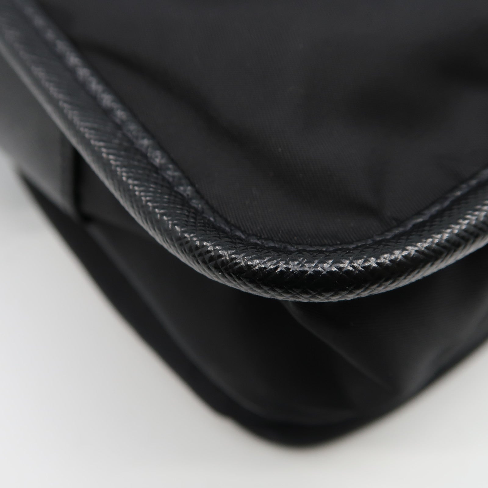 PRADA 再生尼龍/Saffiano皮革Shoulder Bag銀扣肩背袋黑色