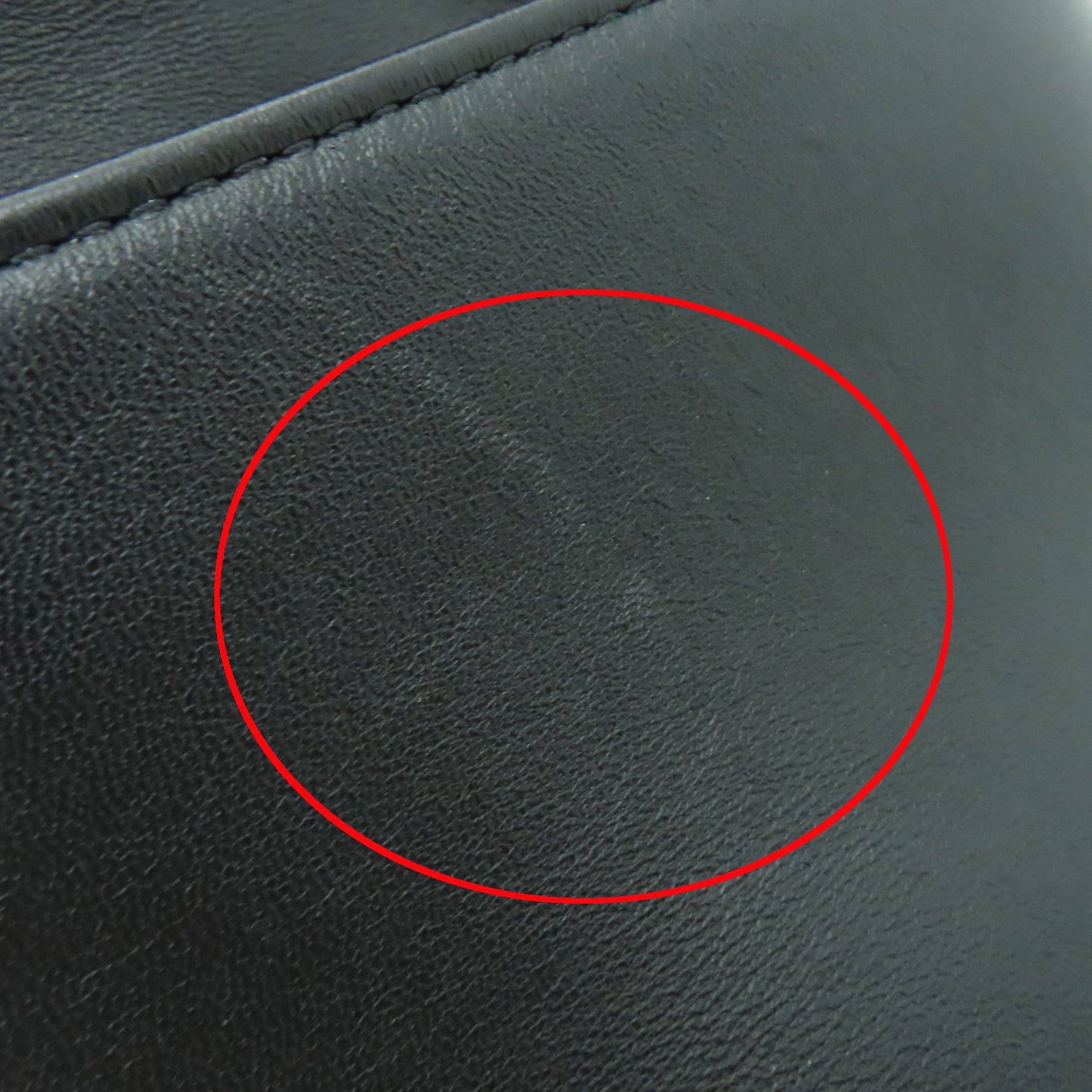 LOUIS VUITTON Monogram Embossed Pochette Coussin金扣肩背袋黑色