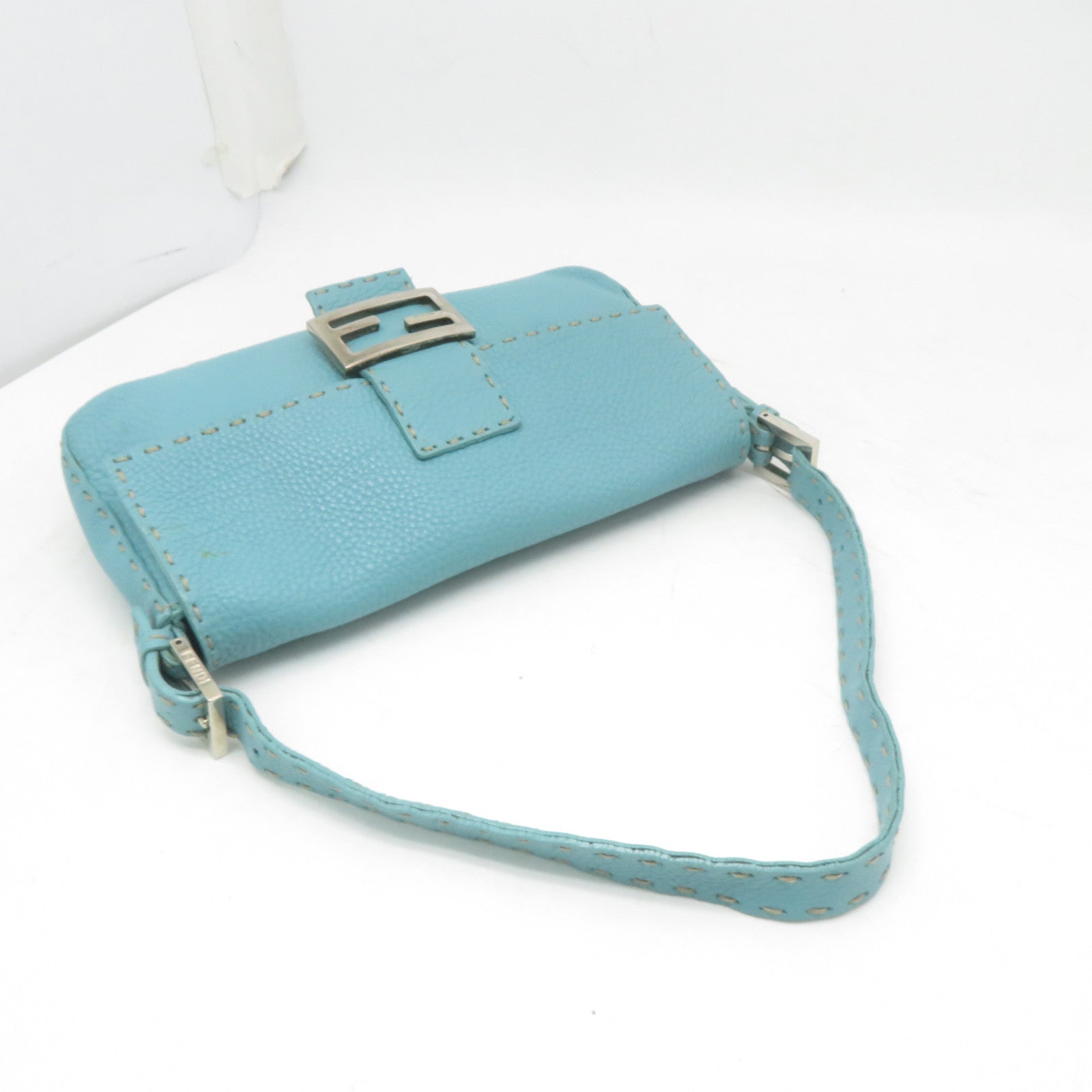 FENDI 牛皮皮革Shoulder Bag銀扣肩背袋藍色