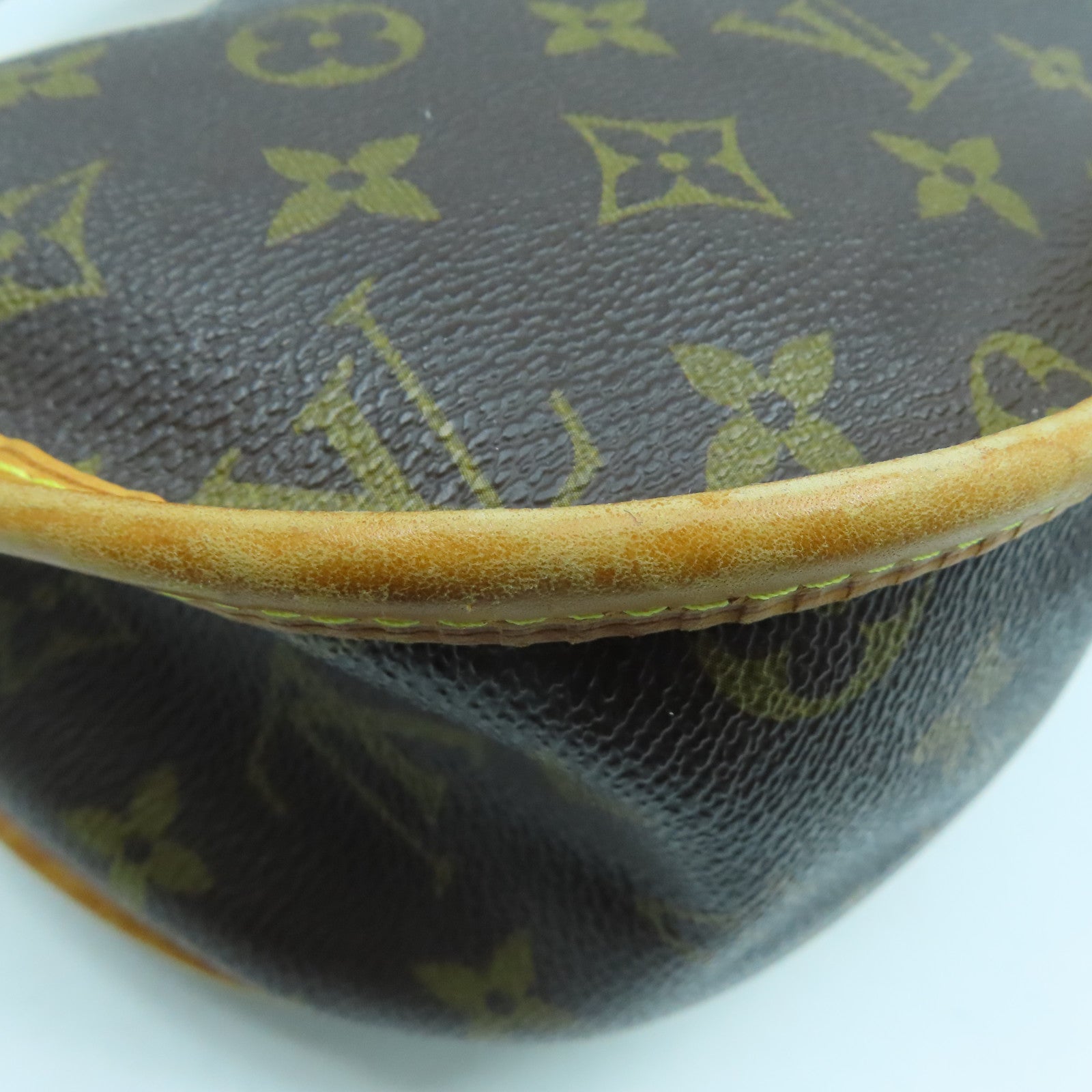 LOUIS VUITTON Monogram Menilmontant PM金扣肩背袋啡色