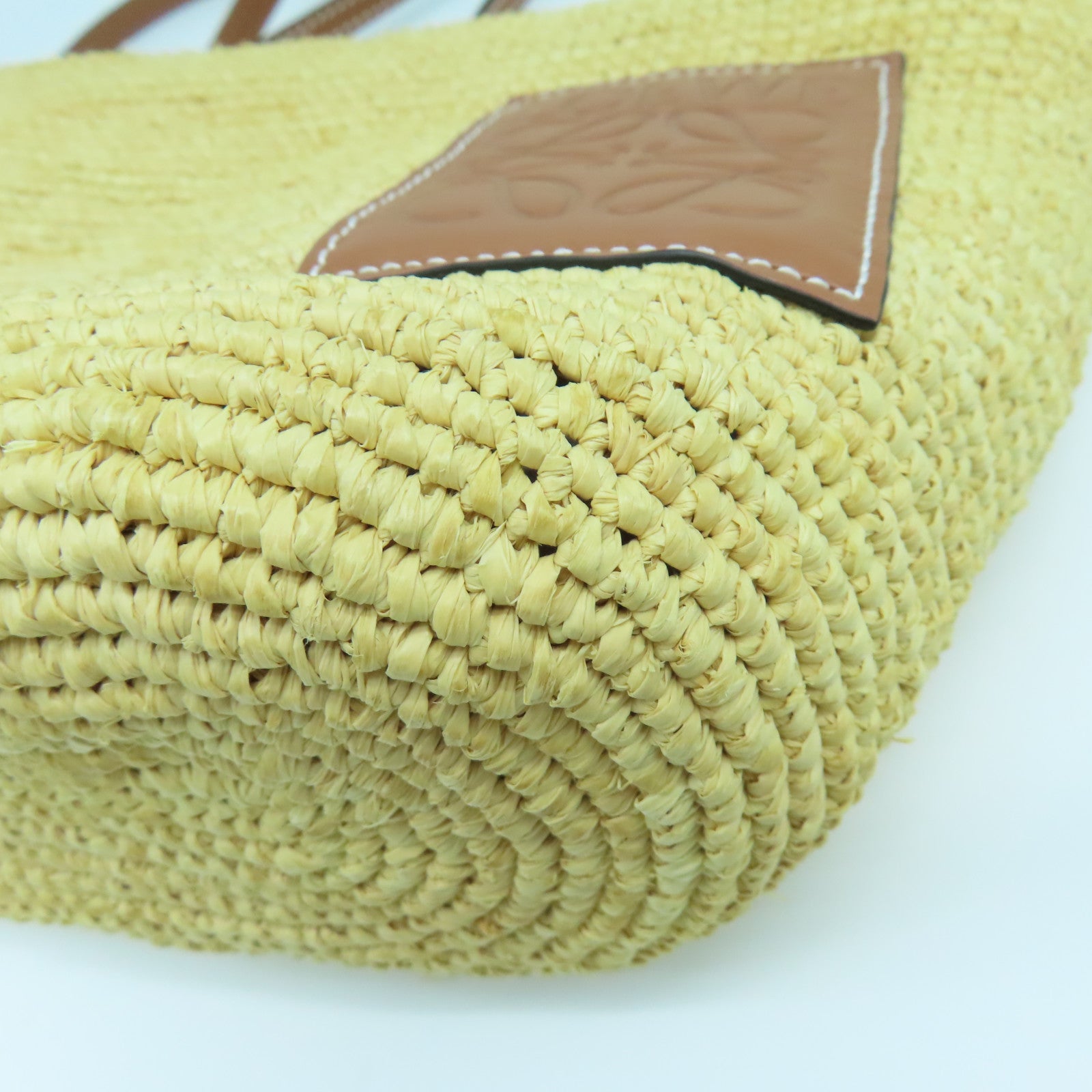 LOEWE 酒椰/皮革Basket Shoulder Bag銀扣肩背袋黃色/啡色
