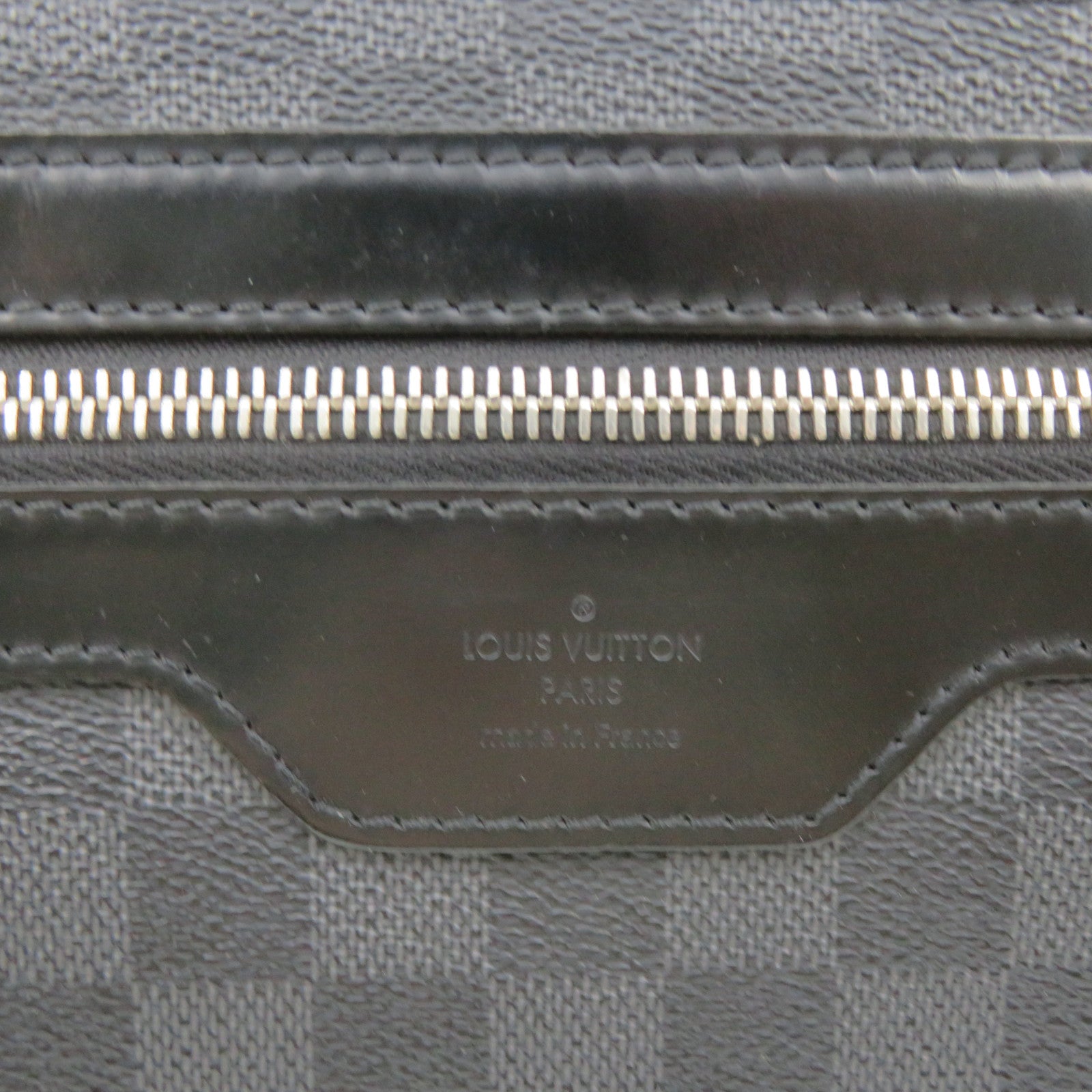 LOUIS VUITTON Damier Daniel GM Shoulder Bag肩背袋黑色