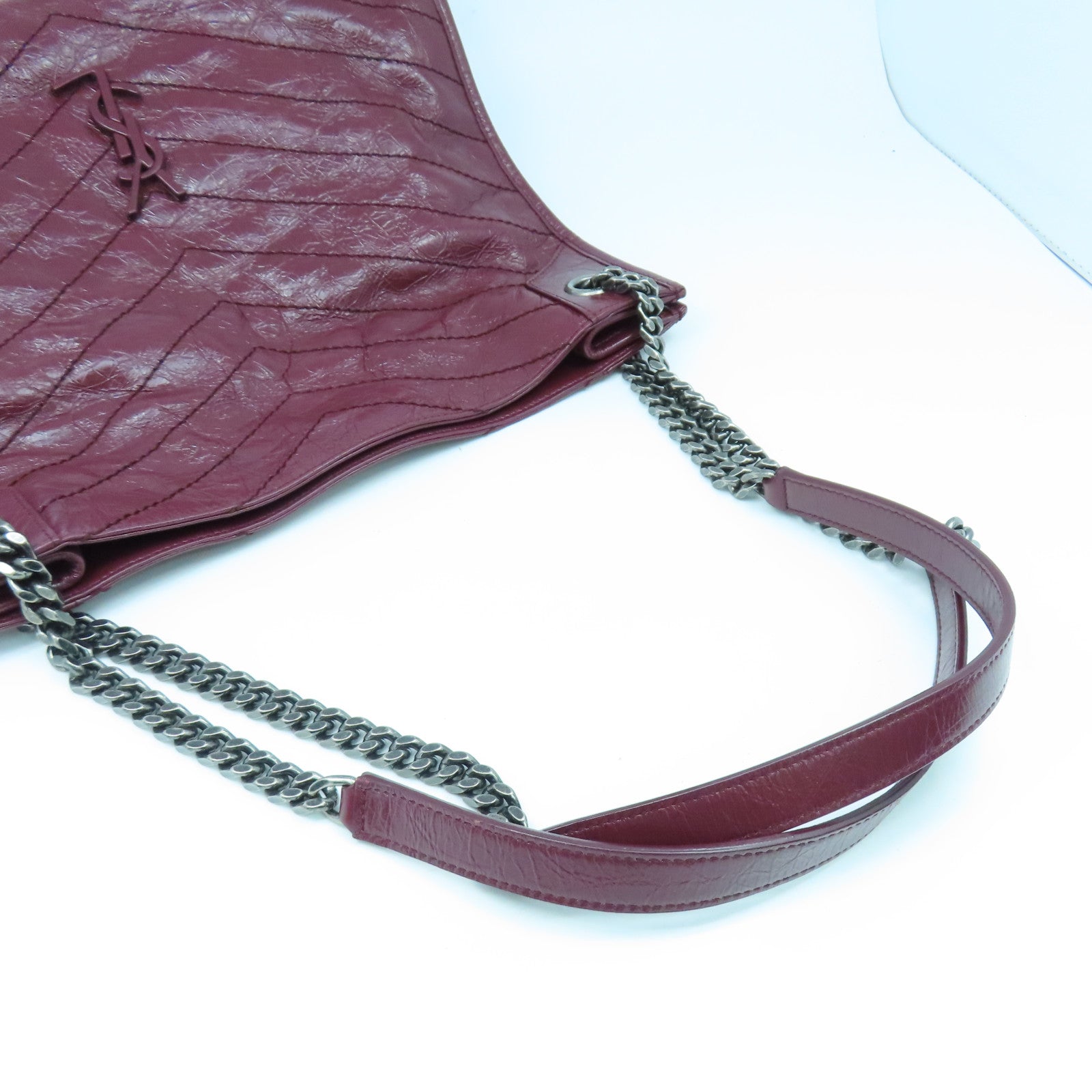 SAINT LAURENT 斜紋牛皮皮革Niki Shopping Medium銀扣鏈帶肩背袋紅色