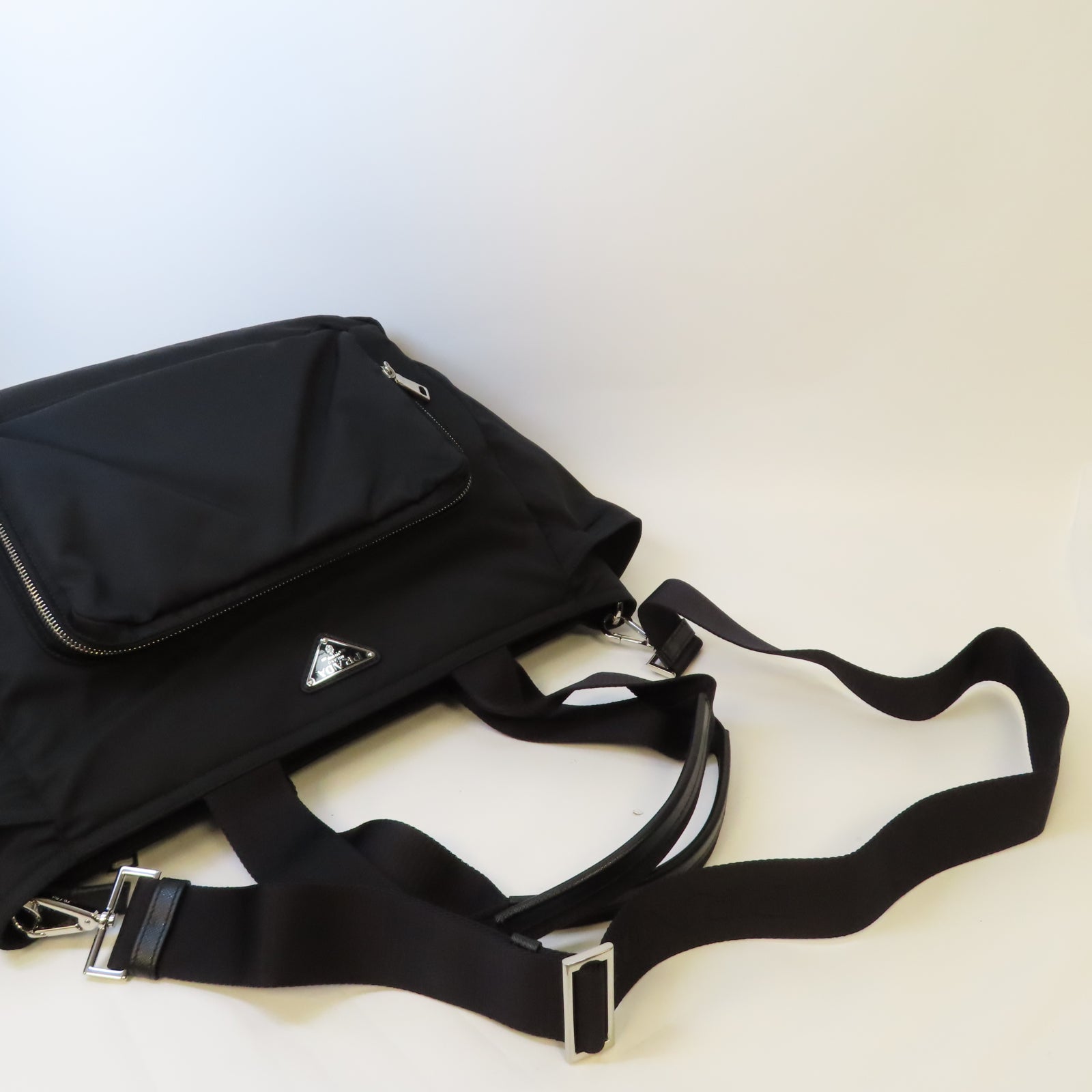 PRADA 尼龍2 Way Shoulder銀扣手挽肩背兩用袋黑色