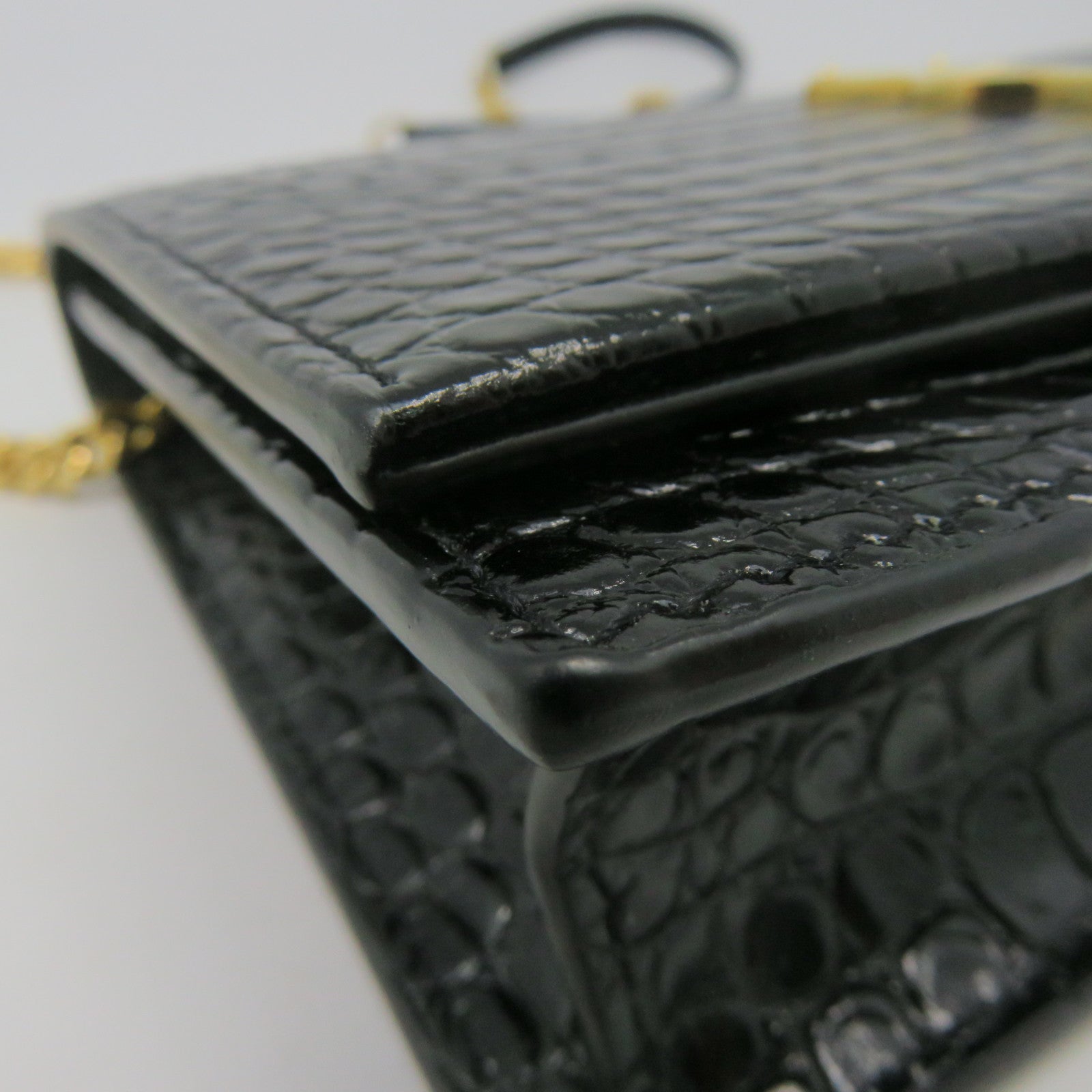 SAINT LAURENT 牛皮皮革Chain Shoulder金扣鏈帶肩背袋黑色