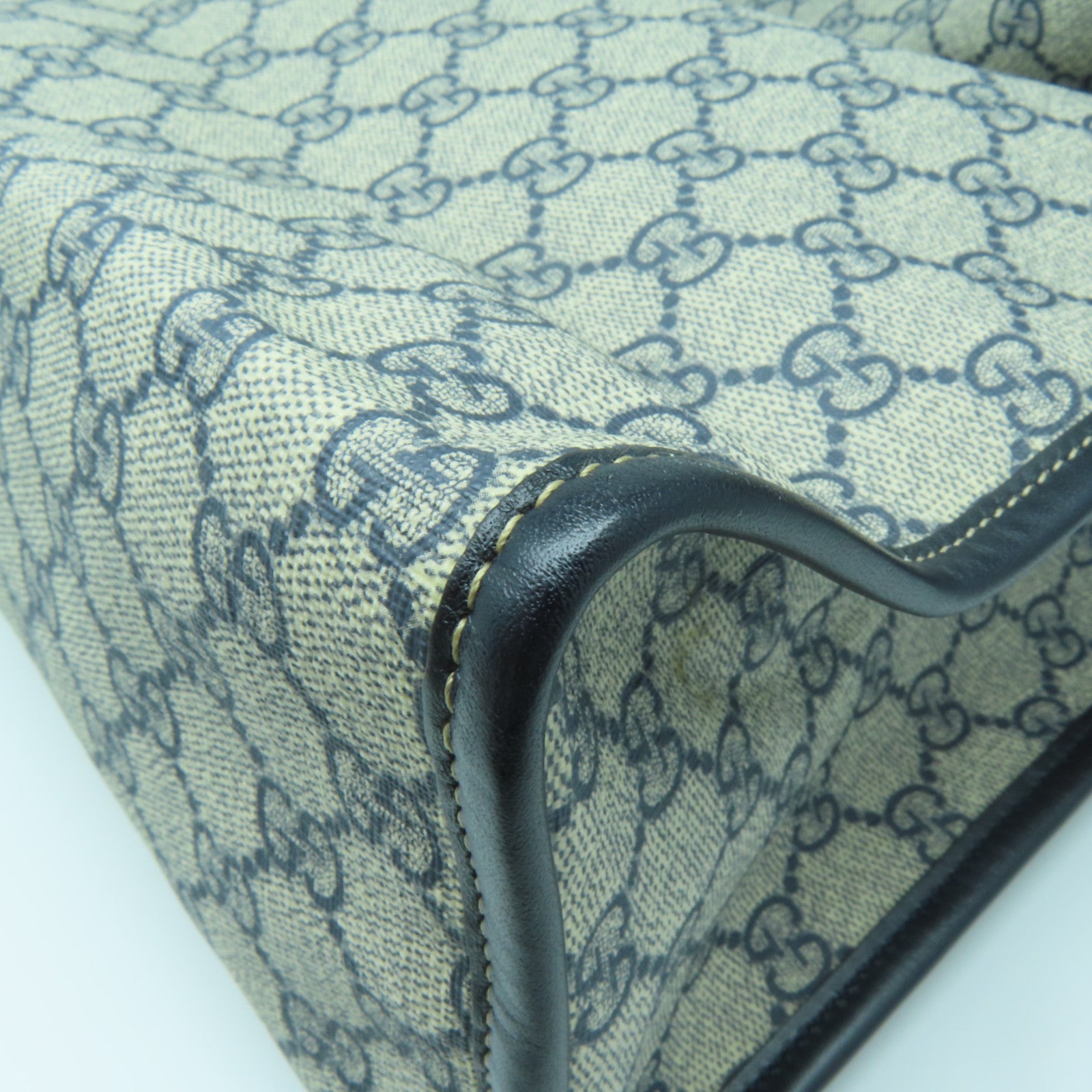 GUCCI coated canvas Shoulder Bag silver buckle shoulder bag brown