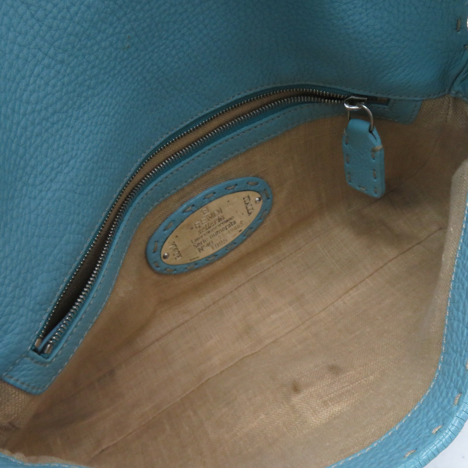 FENDI 牛皮皮革Shoulder Bag銀扣肩背袋藍色