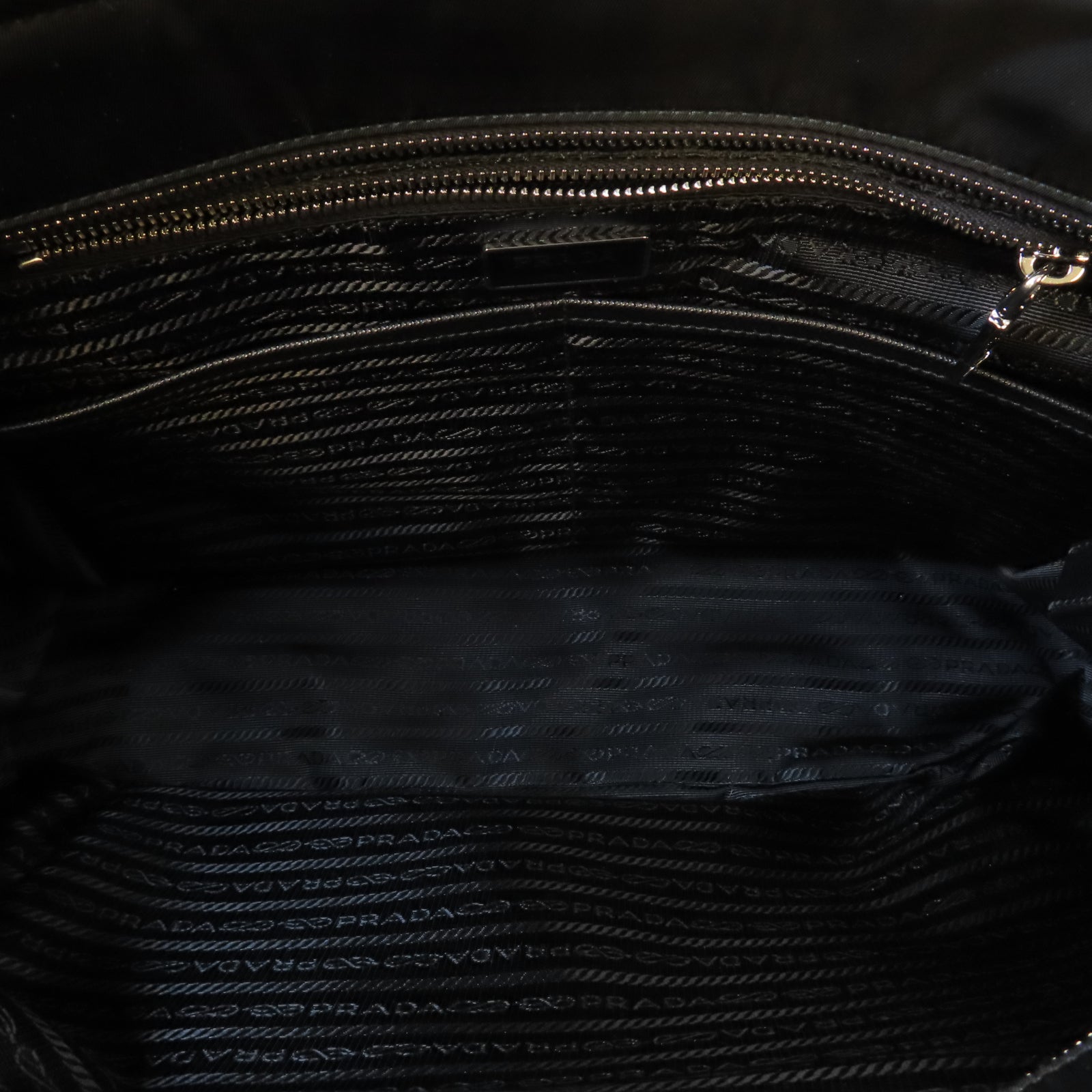 PRADA 尼龍2 Way Shoulder銀扣手挽肩背兩用袋黑色