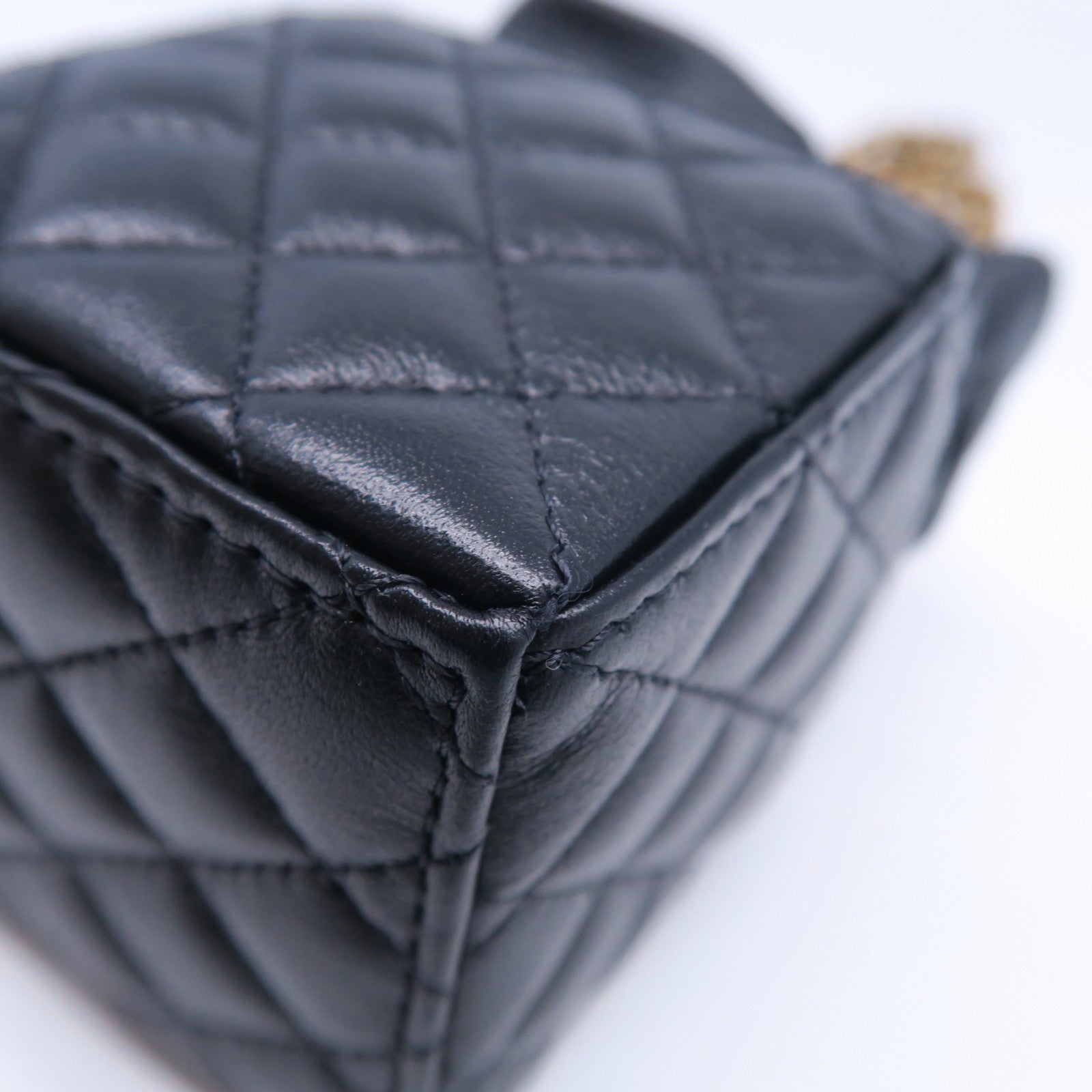 CHANEL 【激減優惠】菱格羊皮皮革Mini Chain Bag金扣鏈帶肩背袋黑色