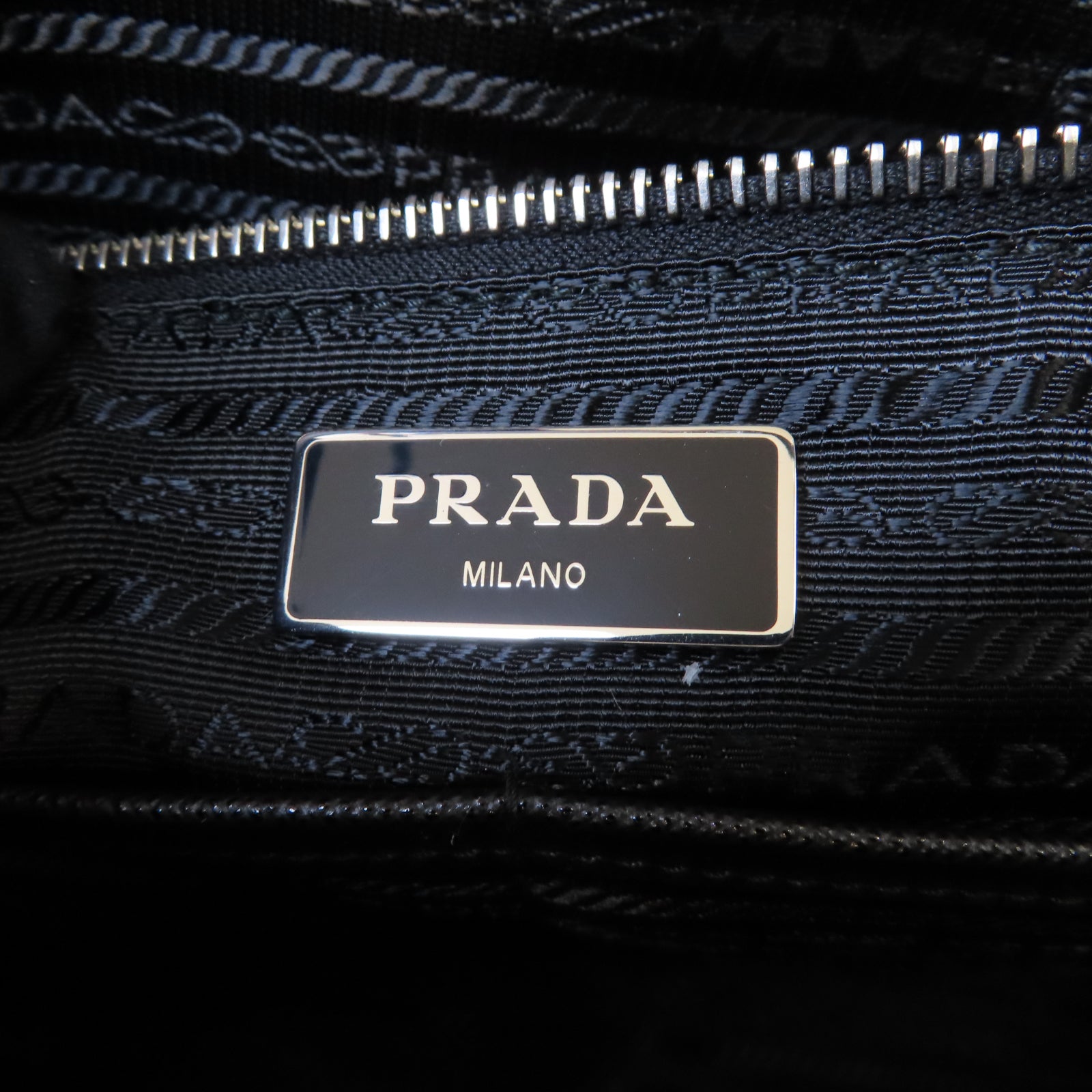 PRADA 尼龍2 Way Shoulder銀扣手挽肩背兩用袋黑色