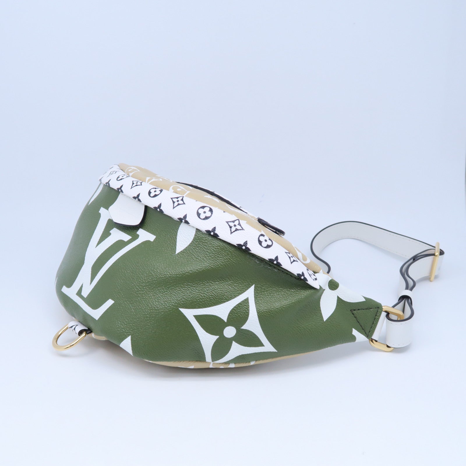 LOUIS VUITTON Monogram Giant Bumbag金扣腰包胸前包綠色/米色/白色
