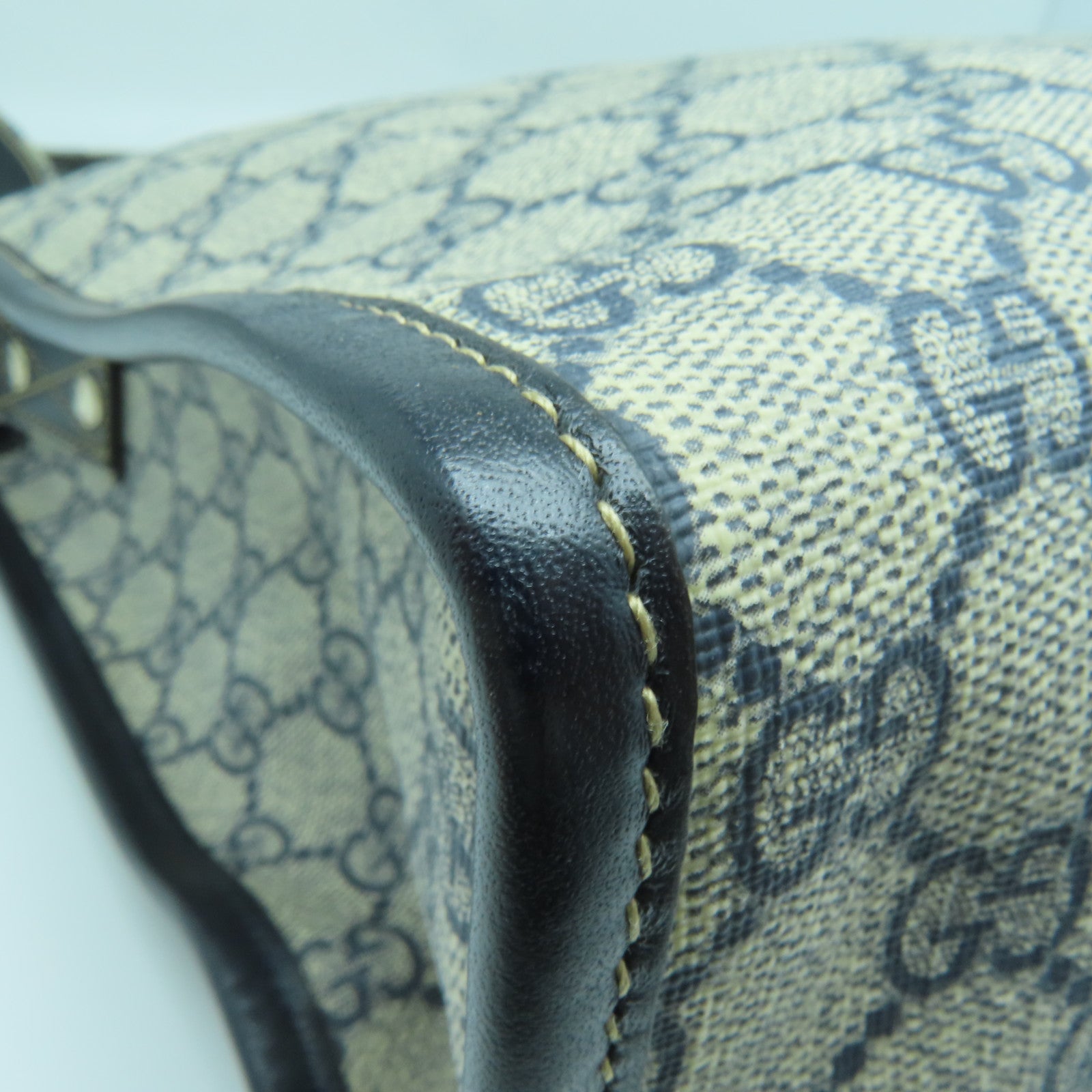 GUCCI coated canvas Shoulder Bag silver buckle shoulder bag brown