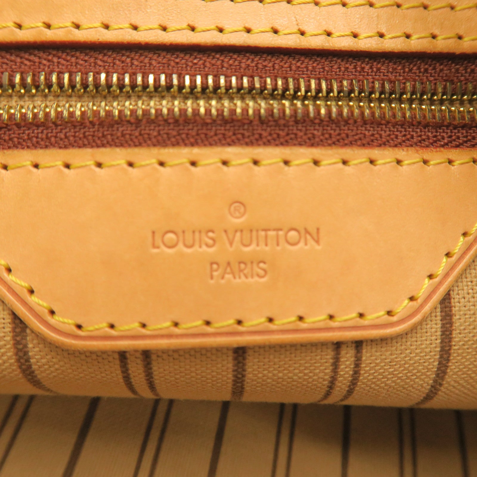 LOUIS VUITTON Monogram Delightful MM Gold Buckle Shoulder Bag Brown
