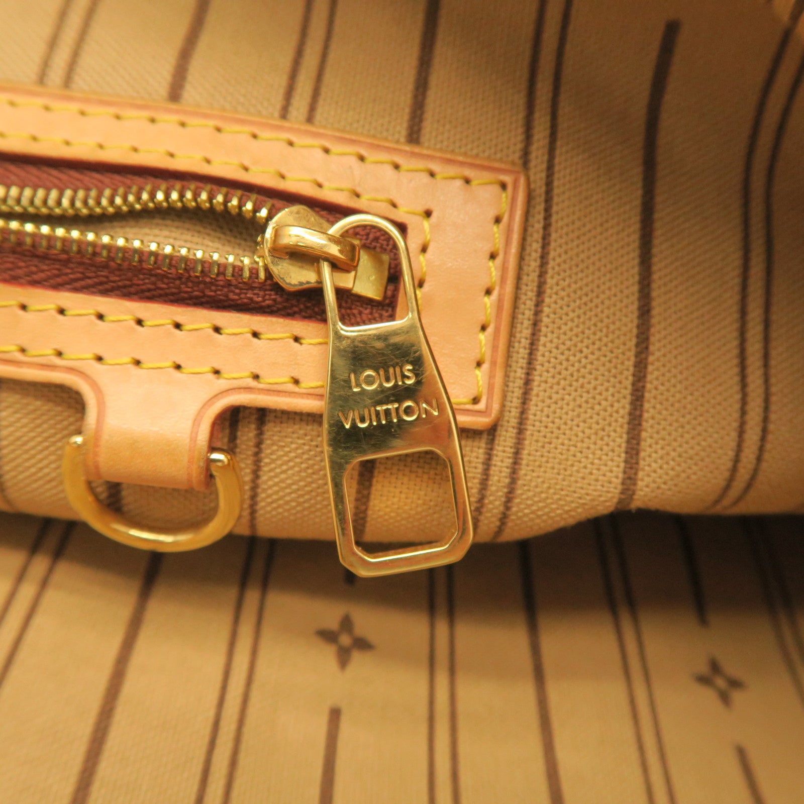 LOUIS VUITTON Monogram Delightful MM Gold Buckle Shoulder Bag Brown