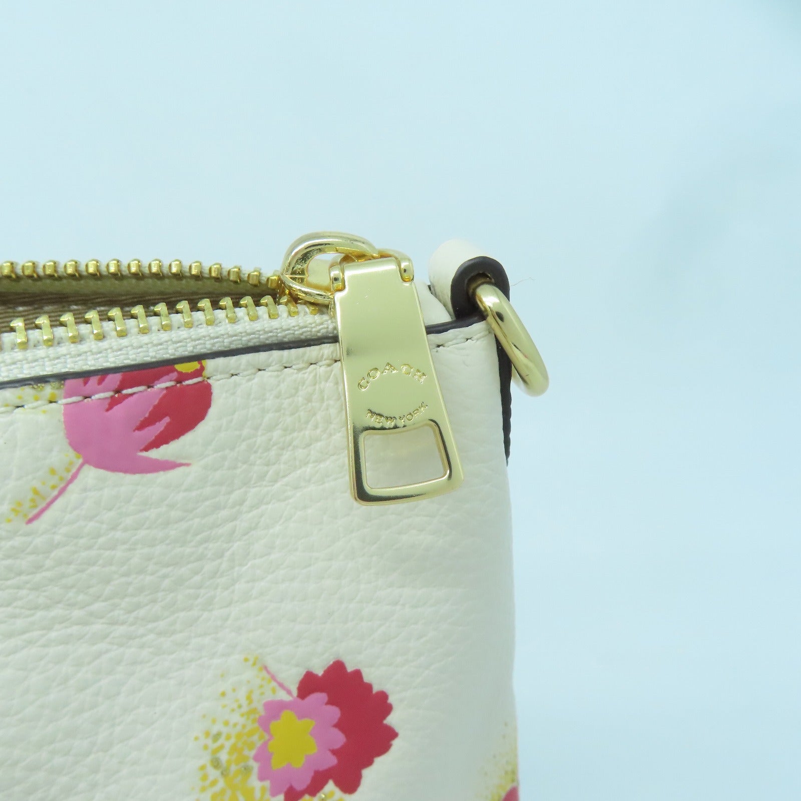 COACH 牛皮皮革2 Way Shoulder金扣手挽肩背兩用袋白色