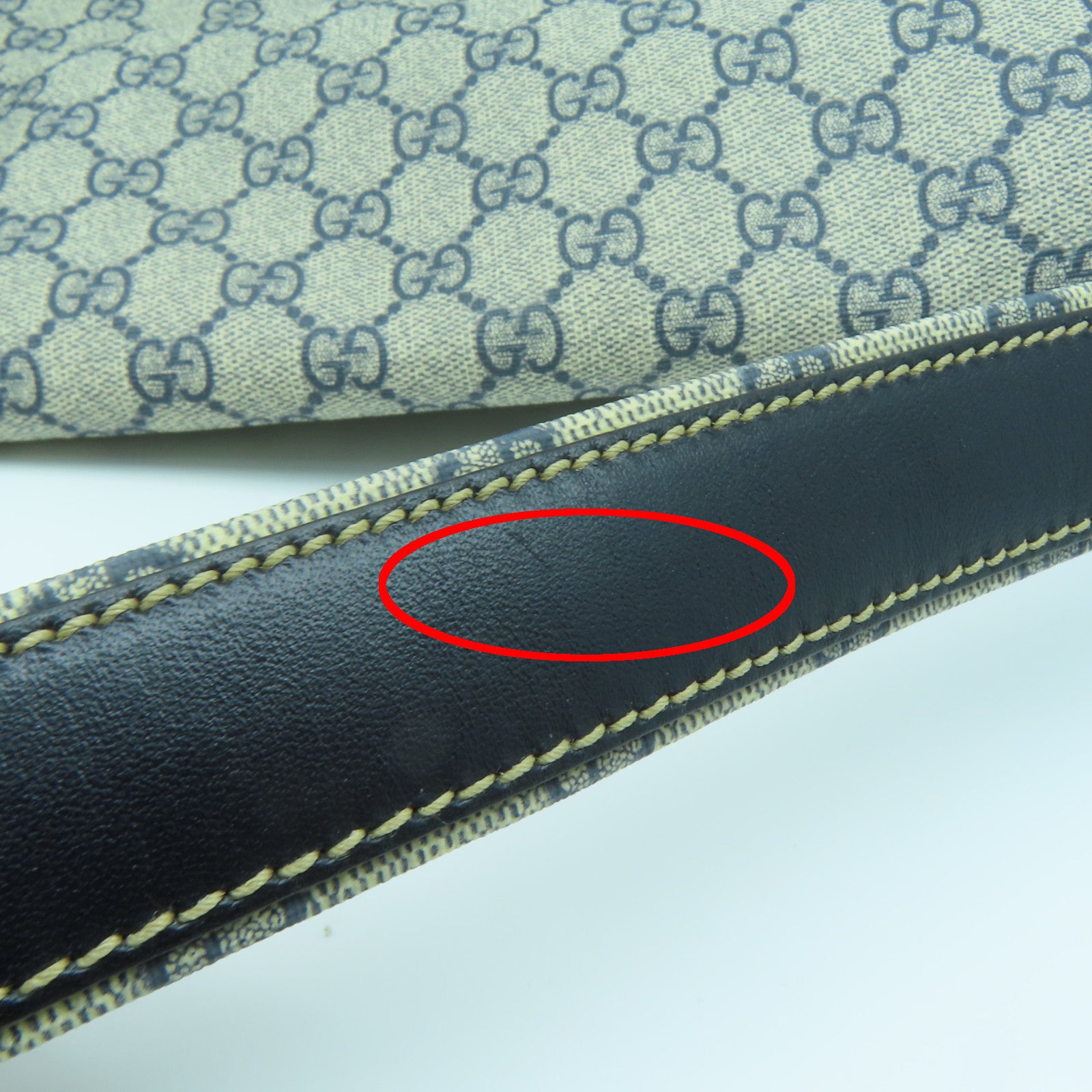 GUCCI coated canvas Shoulder Bag silver buckle shoulder bag brown