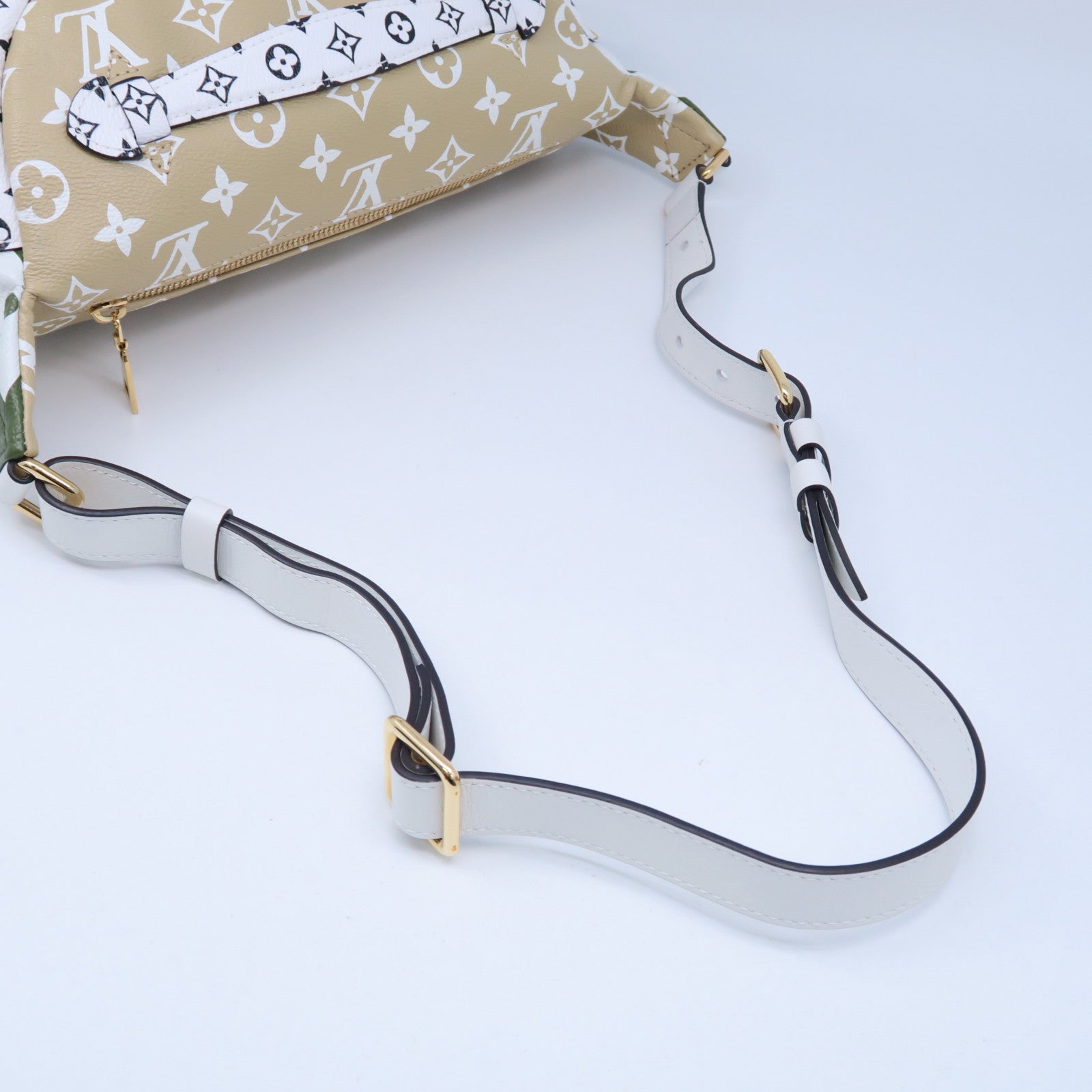 LOUIS VUITTON Monogram Giant Bumbag金扣腰包胸前包綠色/米色/白色