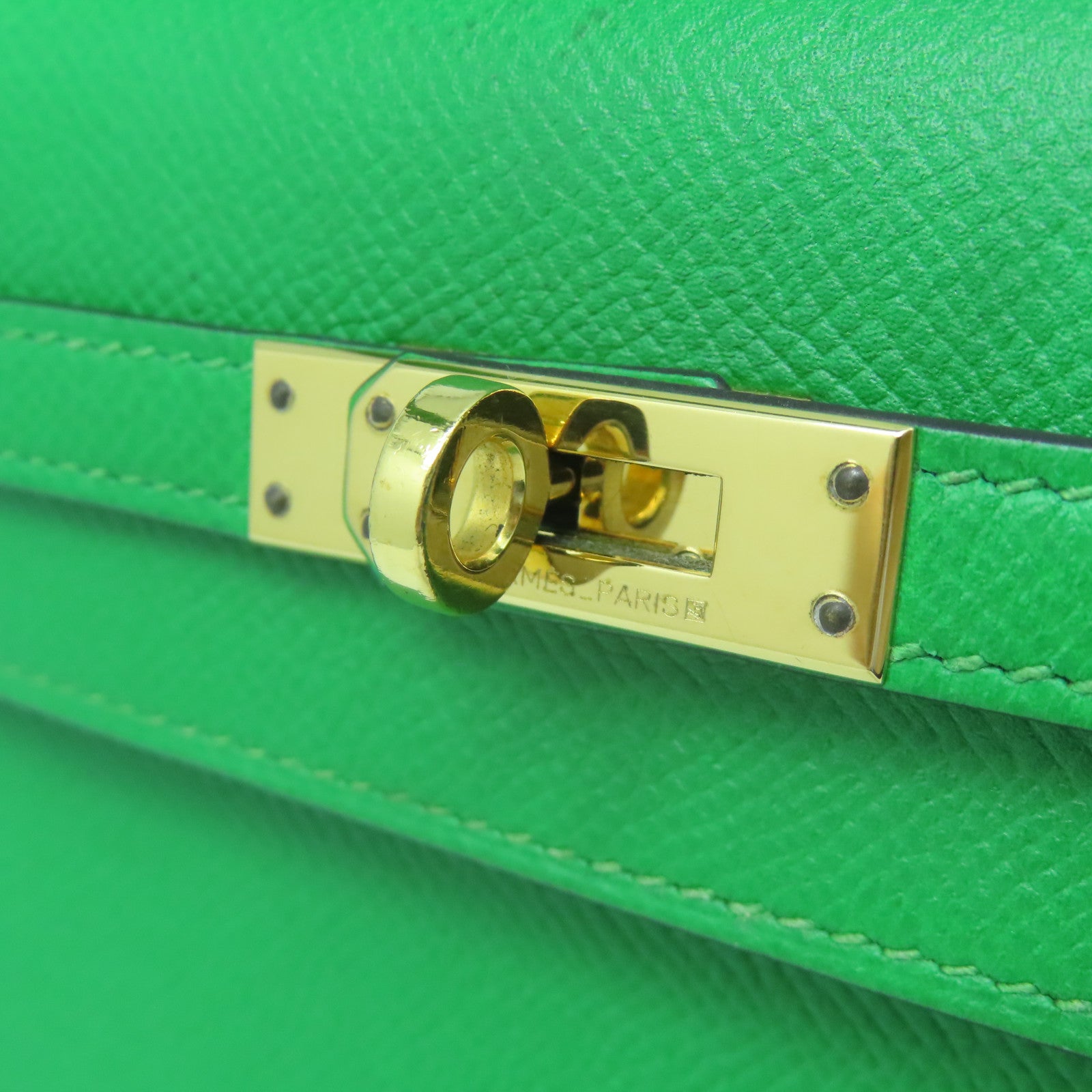 HERMES Epsom Leather Kelly 25 Gold Buckle Handle Shoulder Bag Bamboo Green