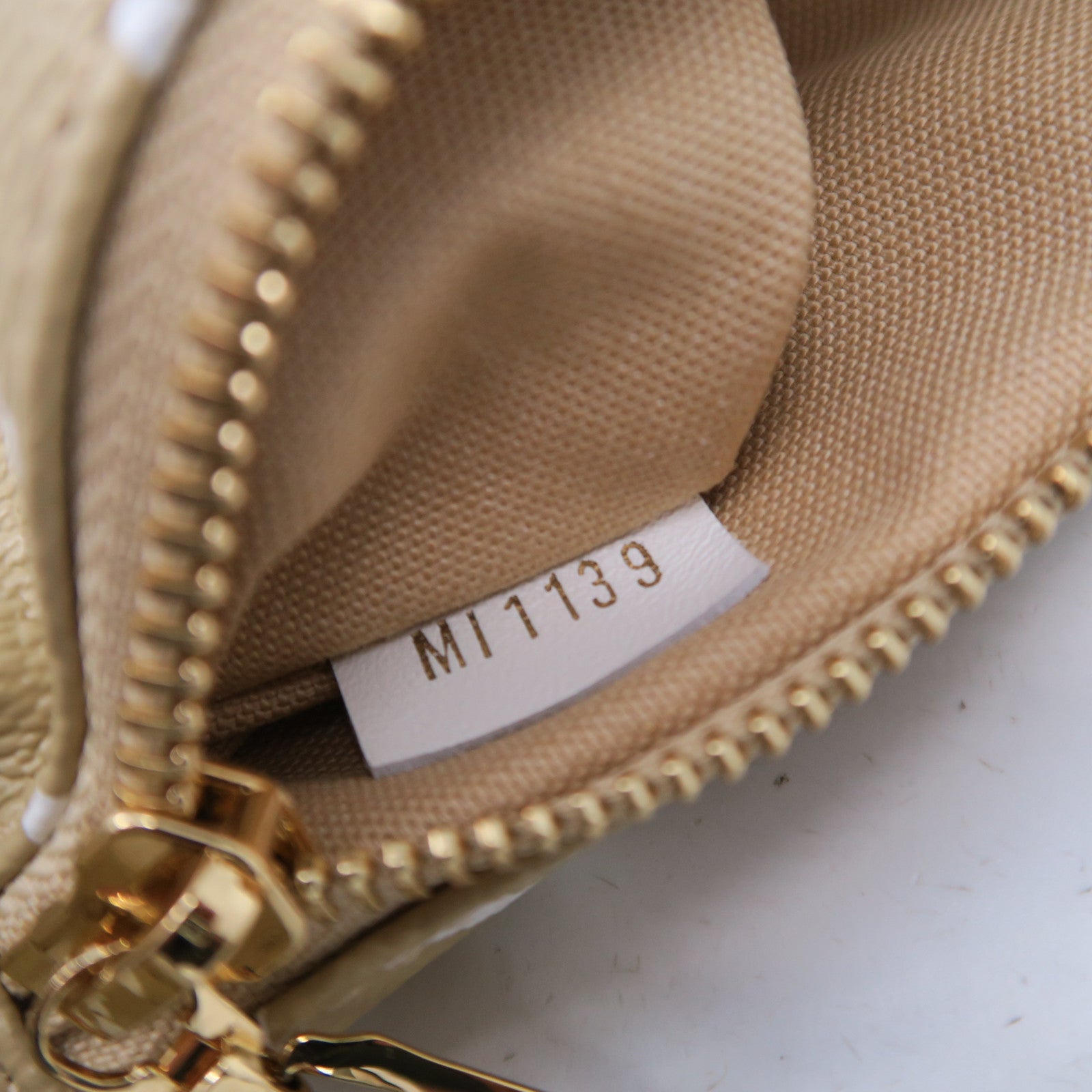 LOUIS VUITTON Monogram Giant Bumbag金扣腰包胸前包綠色/米色/白色