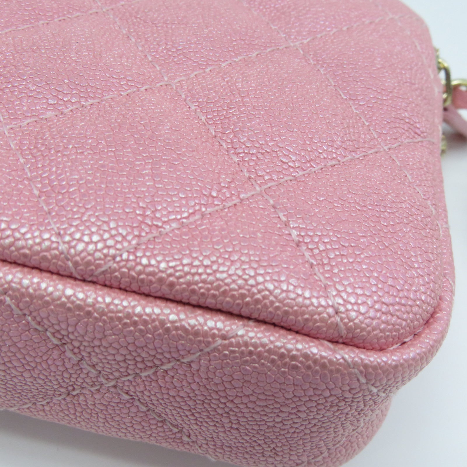 CHANEL 菱格牛皮皮革Clutch With Chain金扣手拿包粉紅色