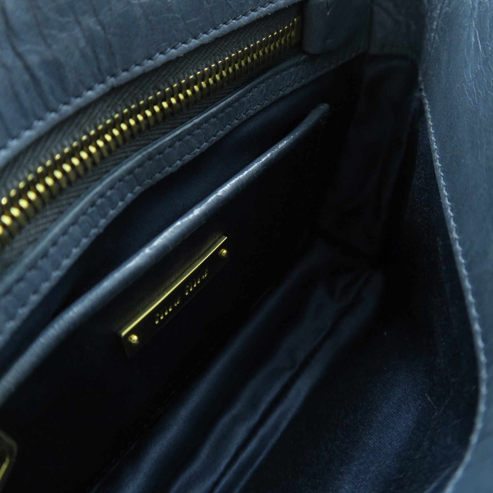 Miu Miu 牛皮皮革Shoulder Bag金扣肩背袋灰色