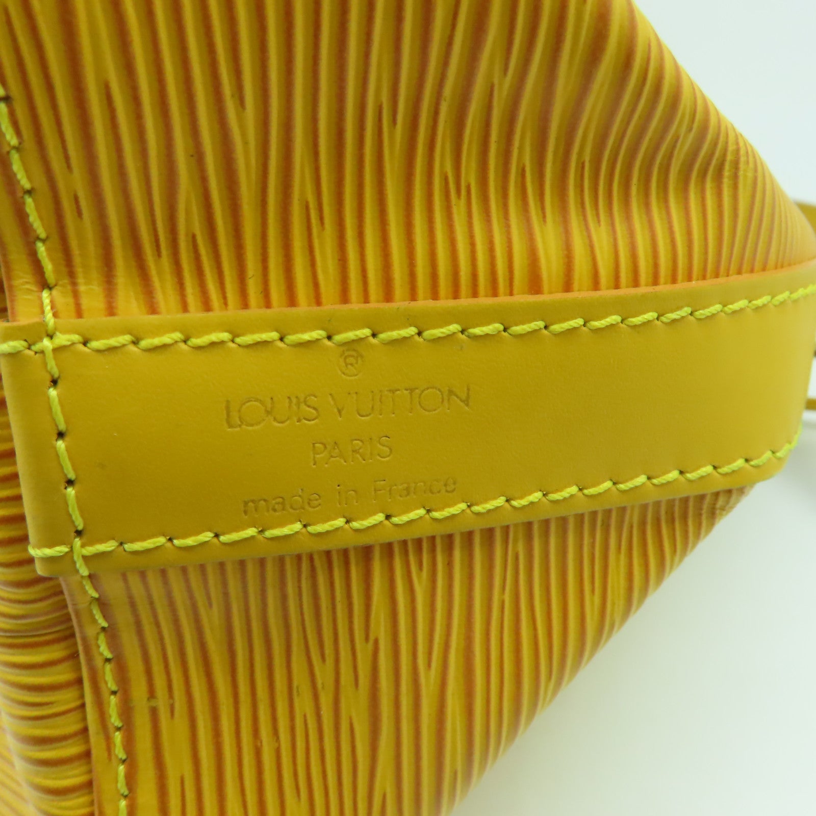 LOUIS VUITTON Epi Noe BB金扣肩背袋橙色