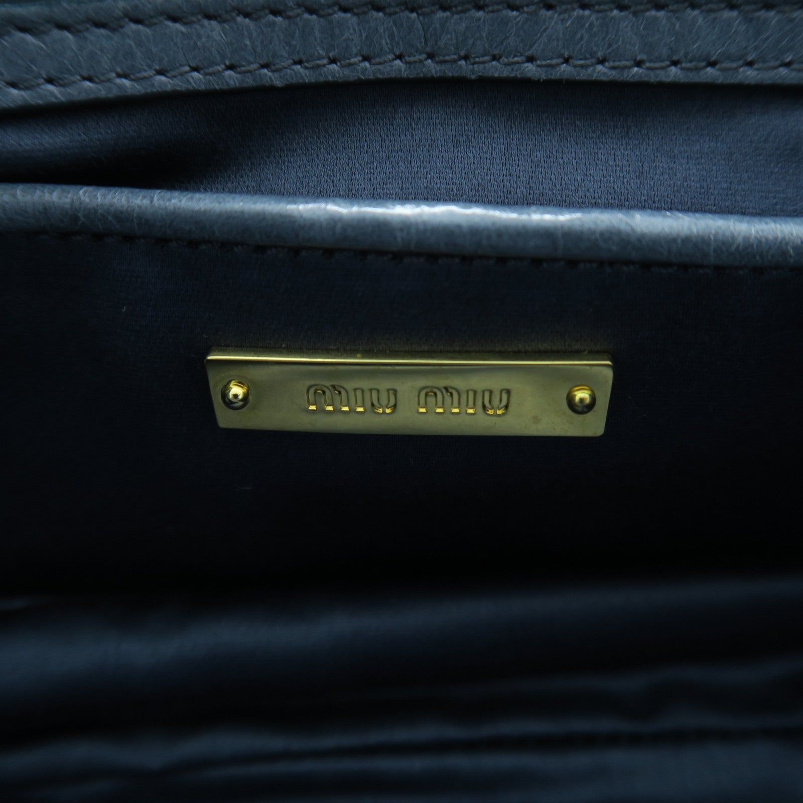 Miu Miu 牛皮皮革Shoulder Bag金扣肩背袋灰色