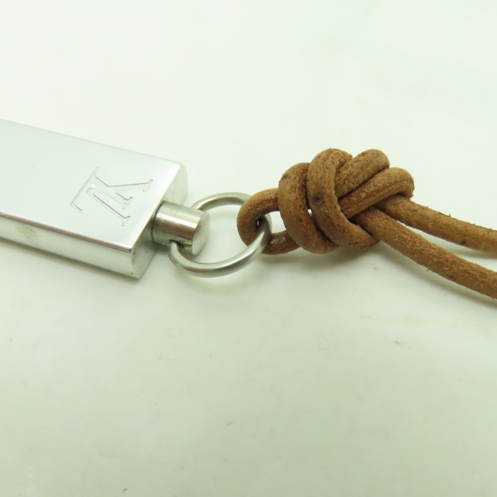 LOUIS VUITTON 金屬Cup 2000 Limited Whistle Necklace項鍊銀色