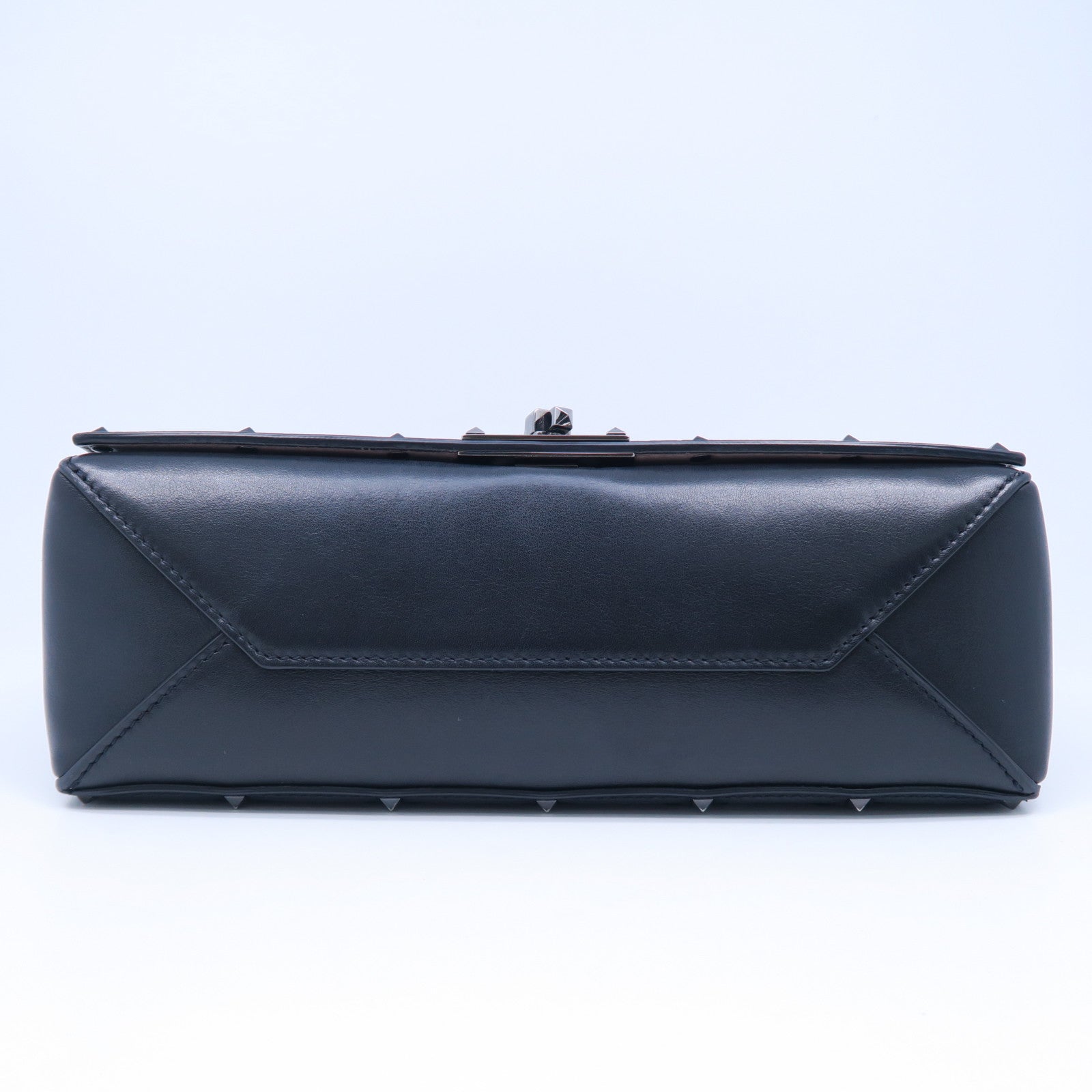 Valentino 牛皮皮革Chain Shoulder Bag銀扣鏈帶肩背袋黑色