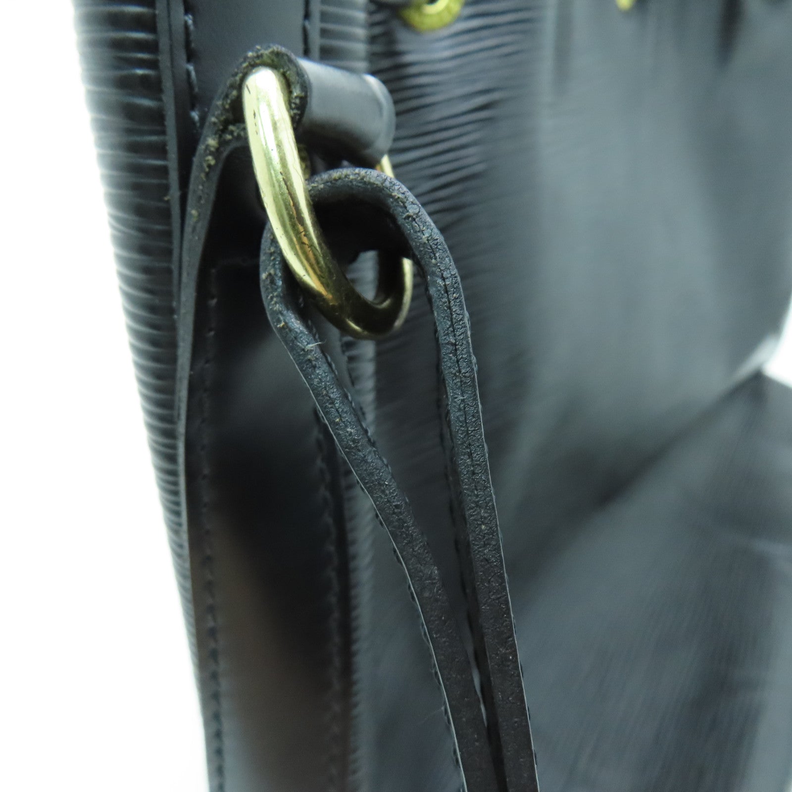 LOUIS VUITTON 【激減優惠】Epi Petite Noe Shoulder Bag金扣肩背袋黑色
