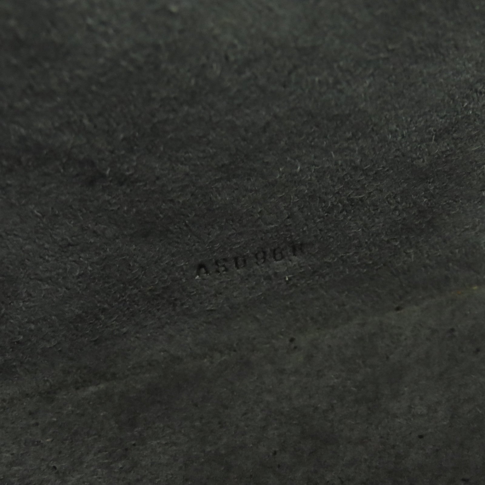 LOUIS VUITTON 【激減優惠】Epi Vintage Cannes Hand Bag金扣手挽袋黑色